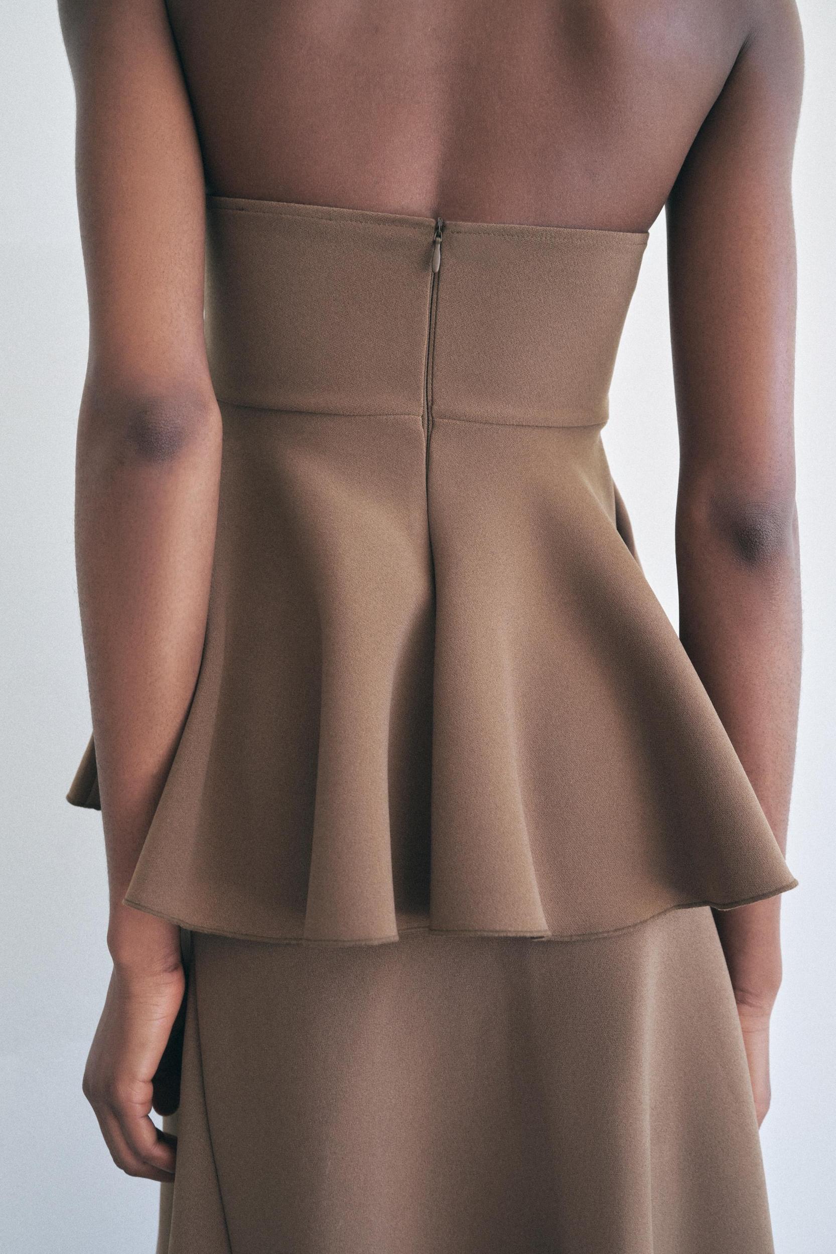 STRAPLESS CREPE TOP Product Image