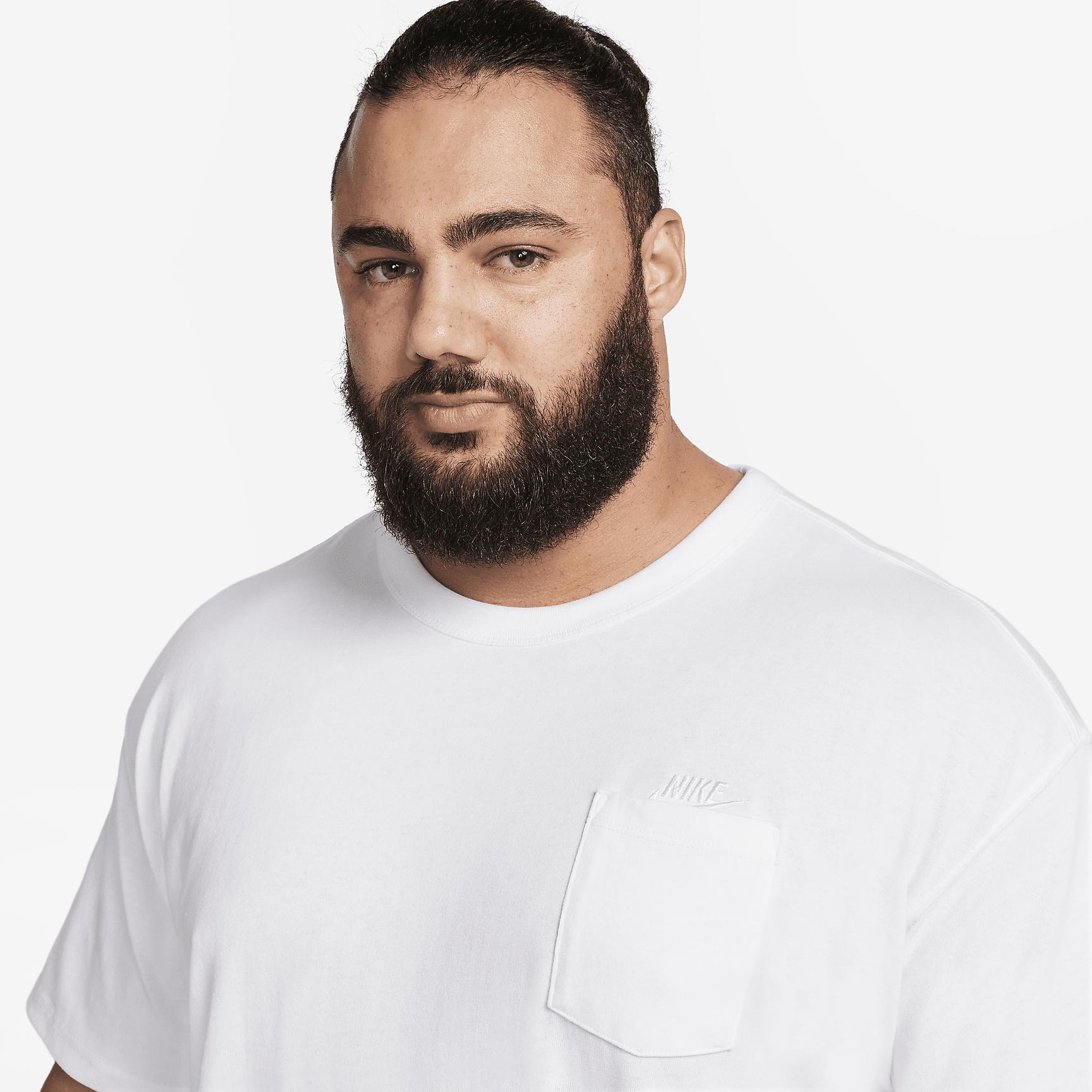 Mens Nike Sportswear Premium Essentials Pocket T-Shirt | DQ9295-101 Product Image