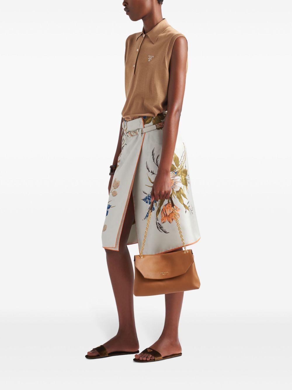 medium leather shoulder bag Product Image