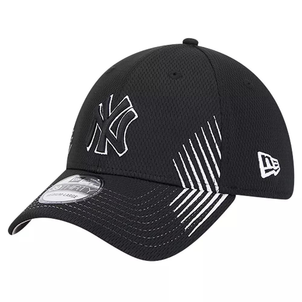 Men's New Era Black New York Yankees Active Dash Mark 39THIRTY Flex Hat,  Product Image