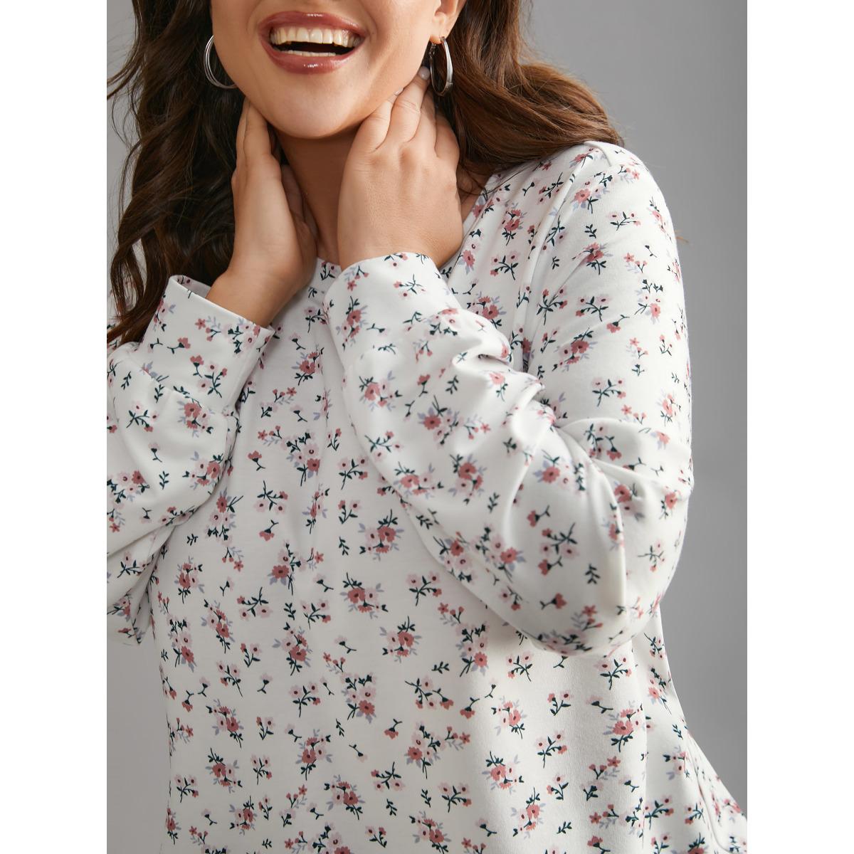 Plus Size Ditsy Floral Round Neck Sweatshirt Women Multicolor Casual Contrast Loose Round Neck Everyday Sweatshirts BloomChic 30/6X Product Image