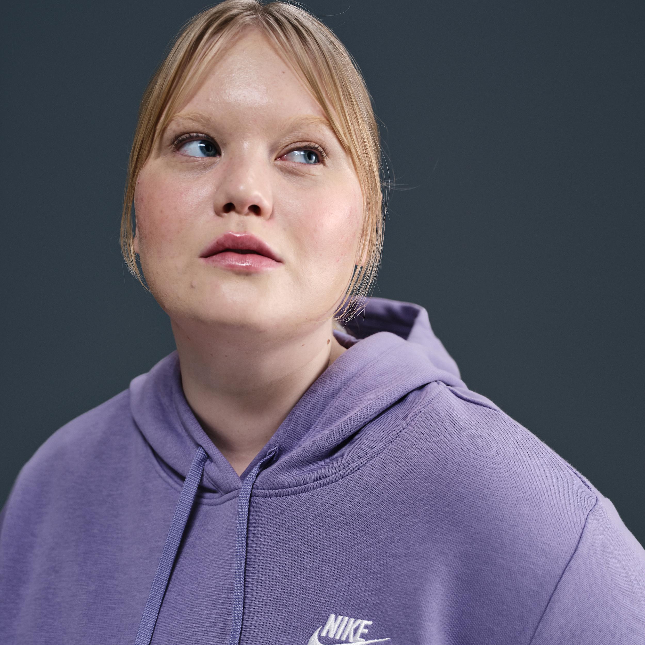 Women's Nike Sportswear Club Fleece Pullover Hoodie (Plus Size) Product Image