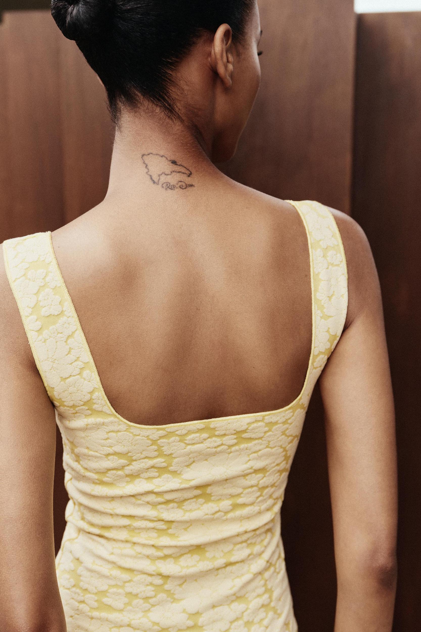 STRETCH SQUARE NECK DRESS Product Image