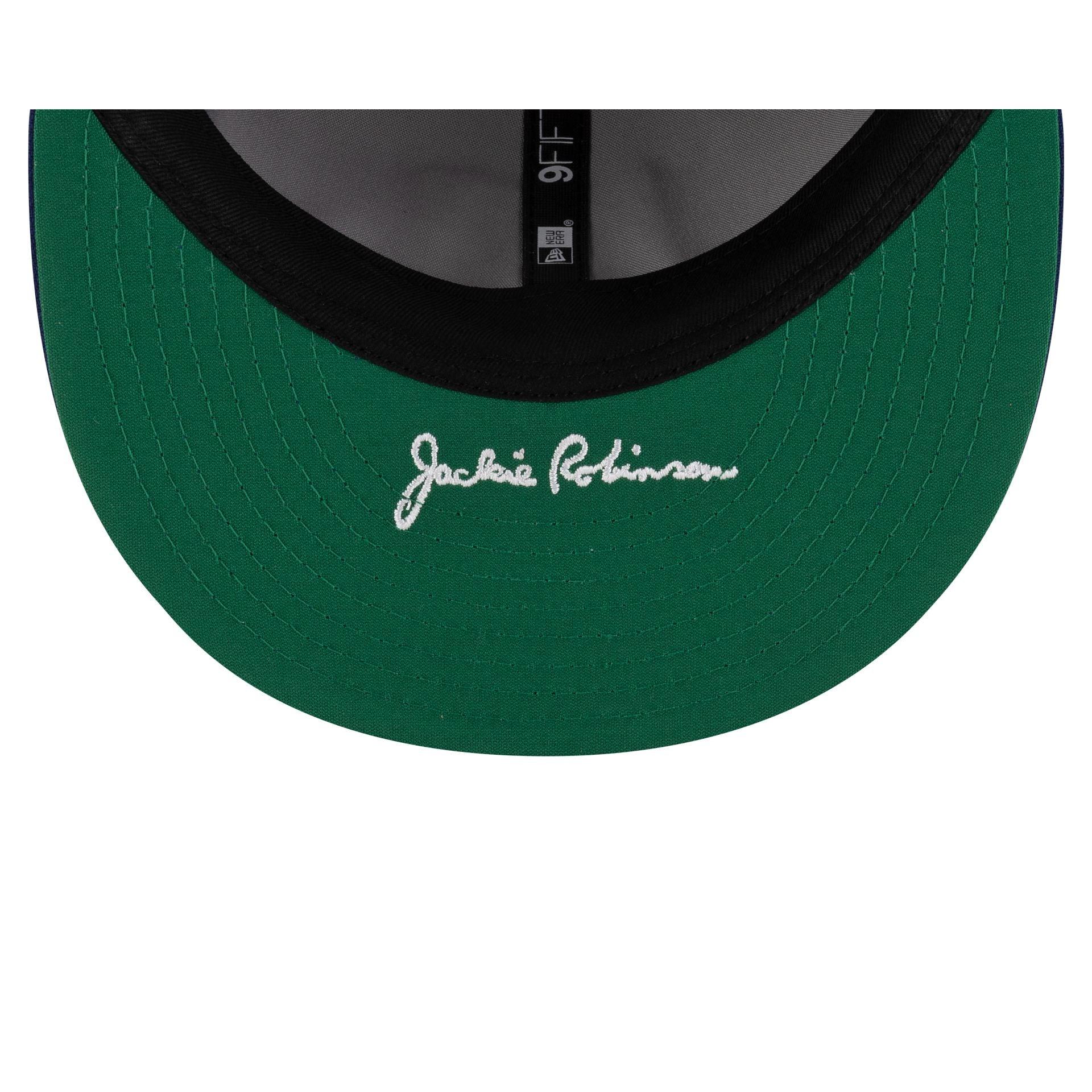 Cleveland Guardians Metallic Gold Logo 59FIFTY Fitted Hat Male Product Image