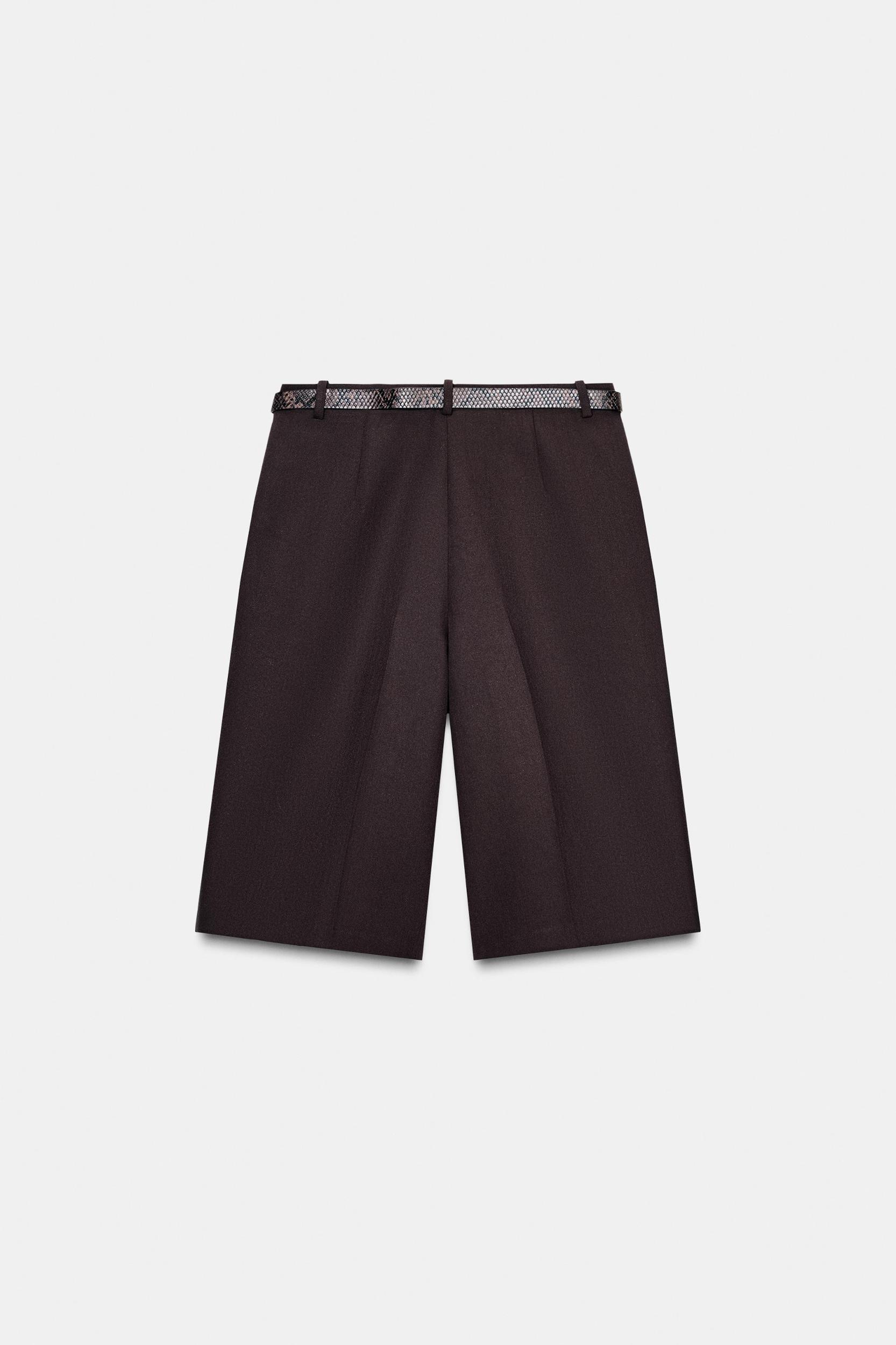 LONG BELTED SHORTS Product Image