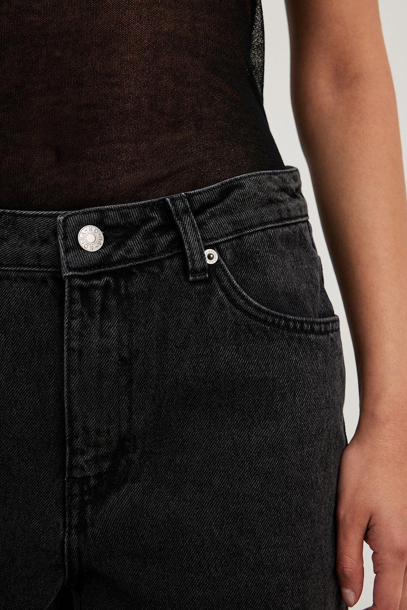 Loose Mid Waist Jeans Product Image