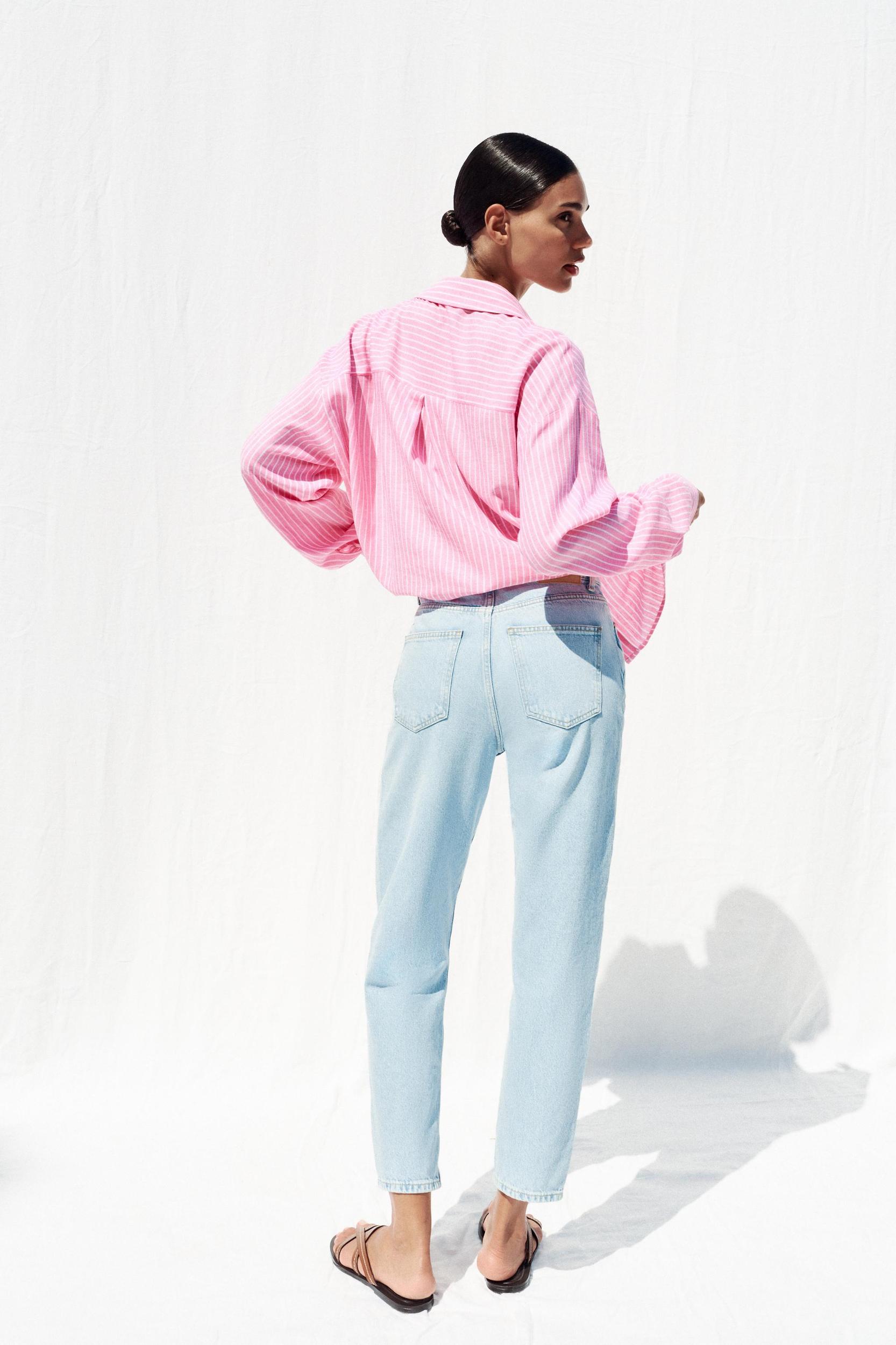 Z1975 HIGH-RISE MOM FIT JEANS Product Image