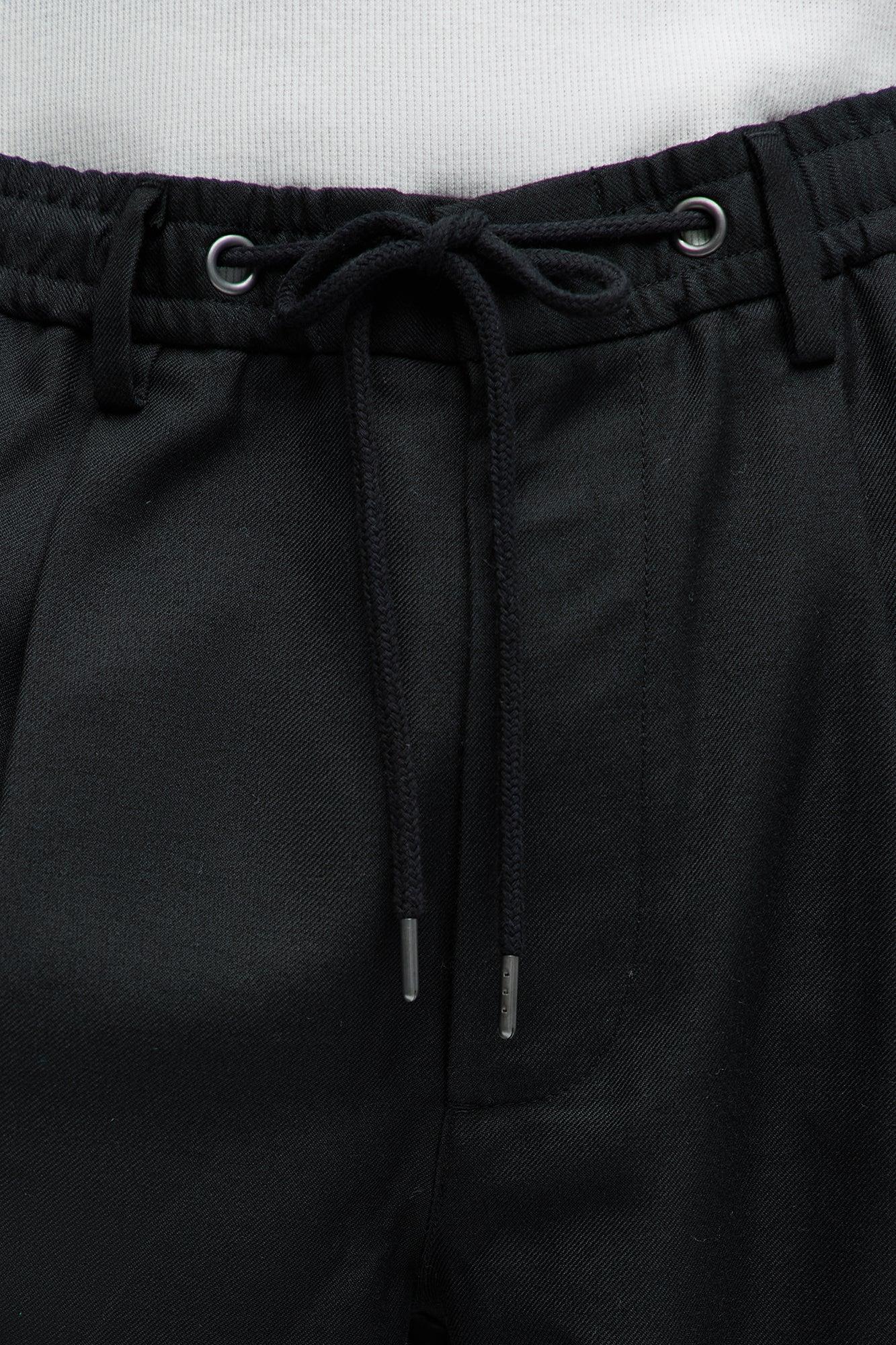 Slim Modern Stretch-Waist Everyday Trouser - Black Product Image