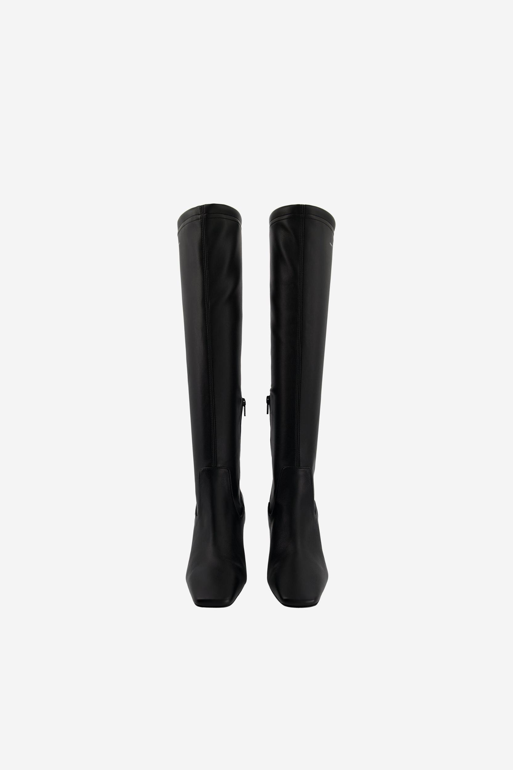 Metal Bridge Stretch Boots Product Image