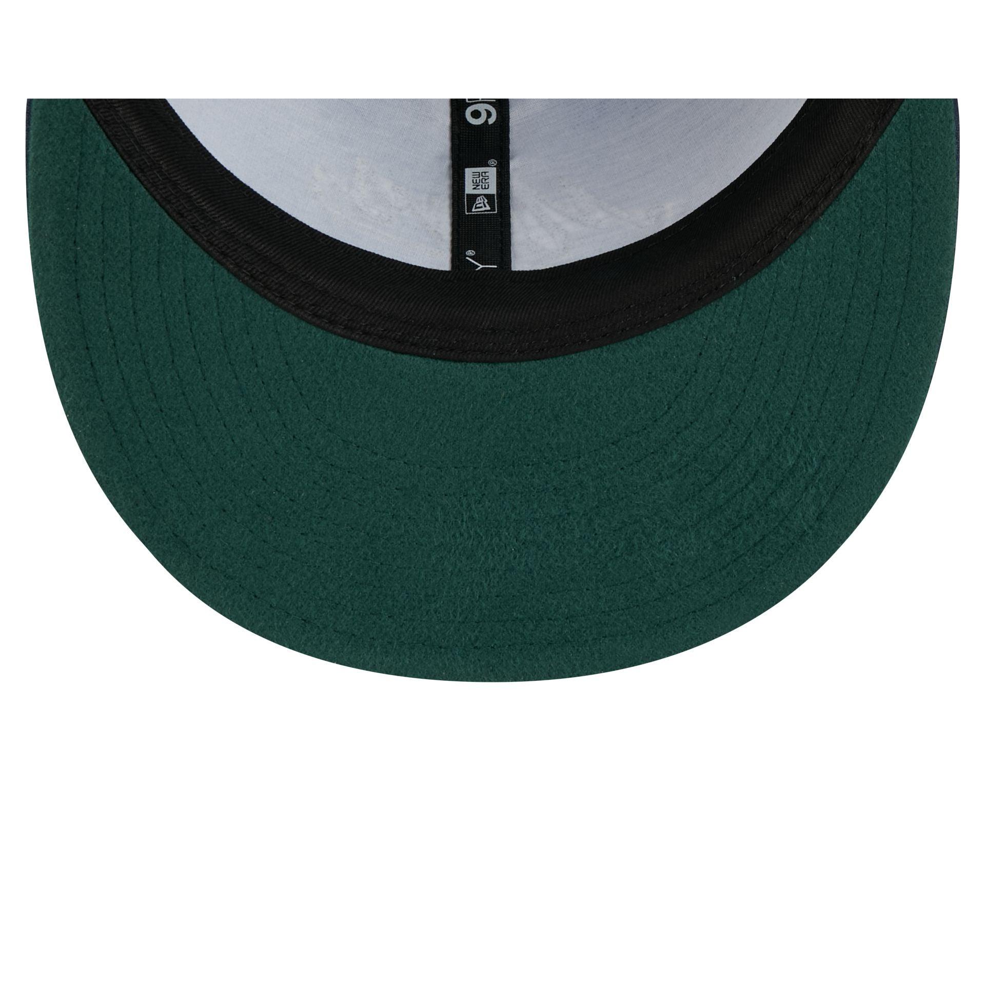 Dallas Mavericks Chainstitch Script Retro Crown 9FIFTY Snapback Hat Male Product Image