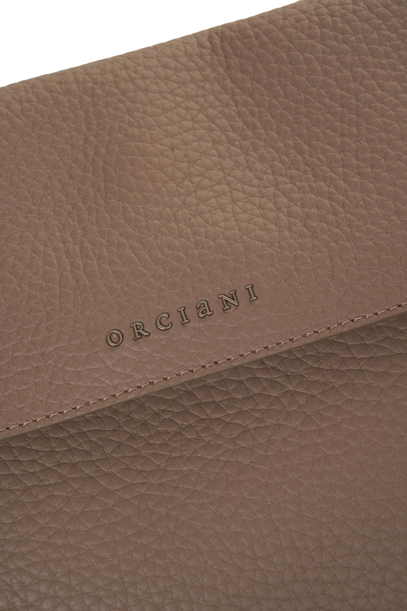 Grained leather shoulder bag Product Image