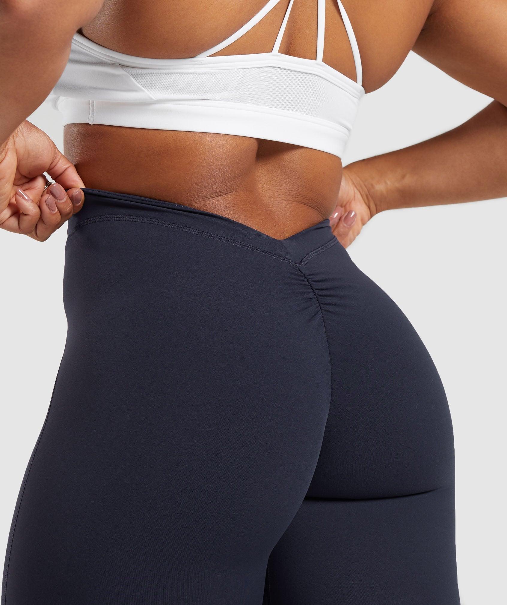 Lifting Dipped Waistband Leggings Product Image