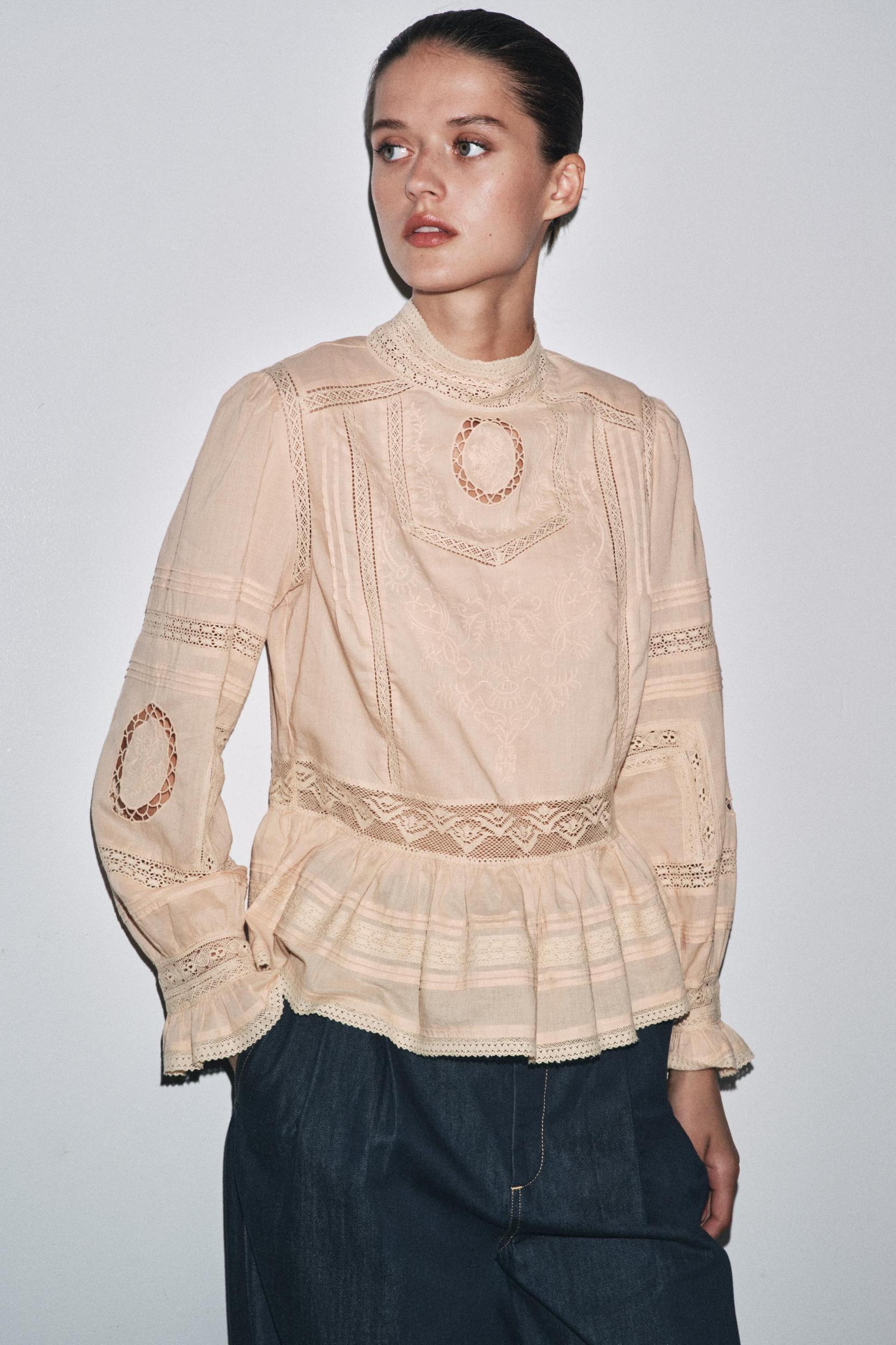 ZW COLLECTION EMBROIDERED ROMANTIC SHIRT Product Image