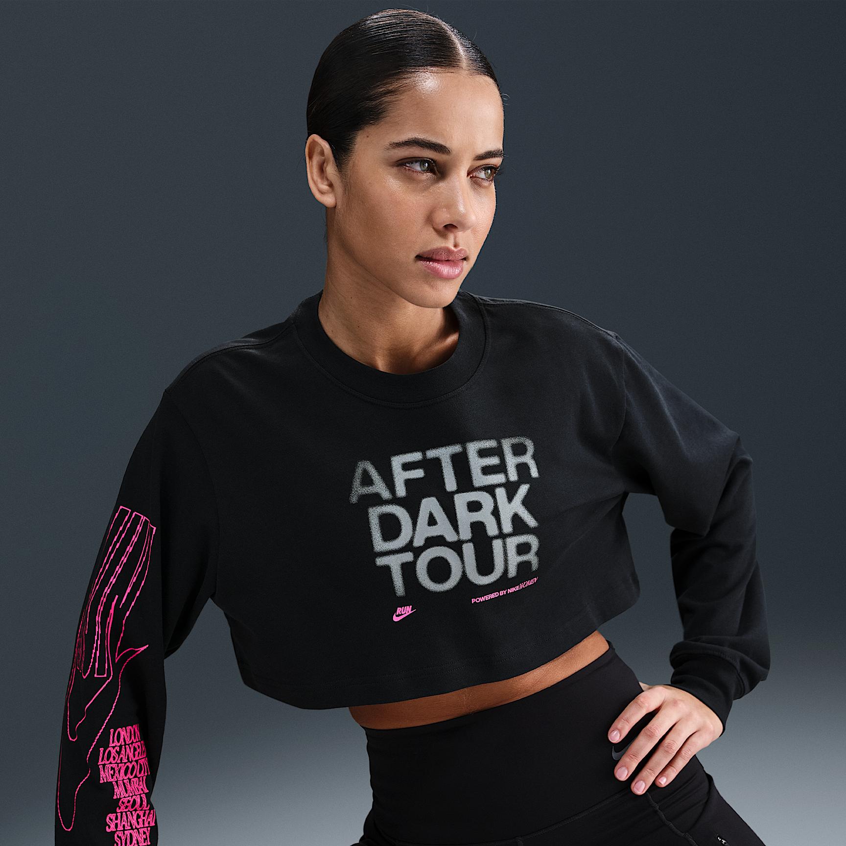 Nike Womens After Dark Tour Oversized Long-Sleeve Cropped T-Shirt | IF4069-010 Product Image