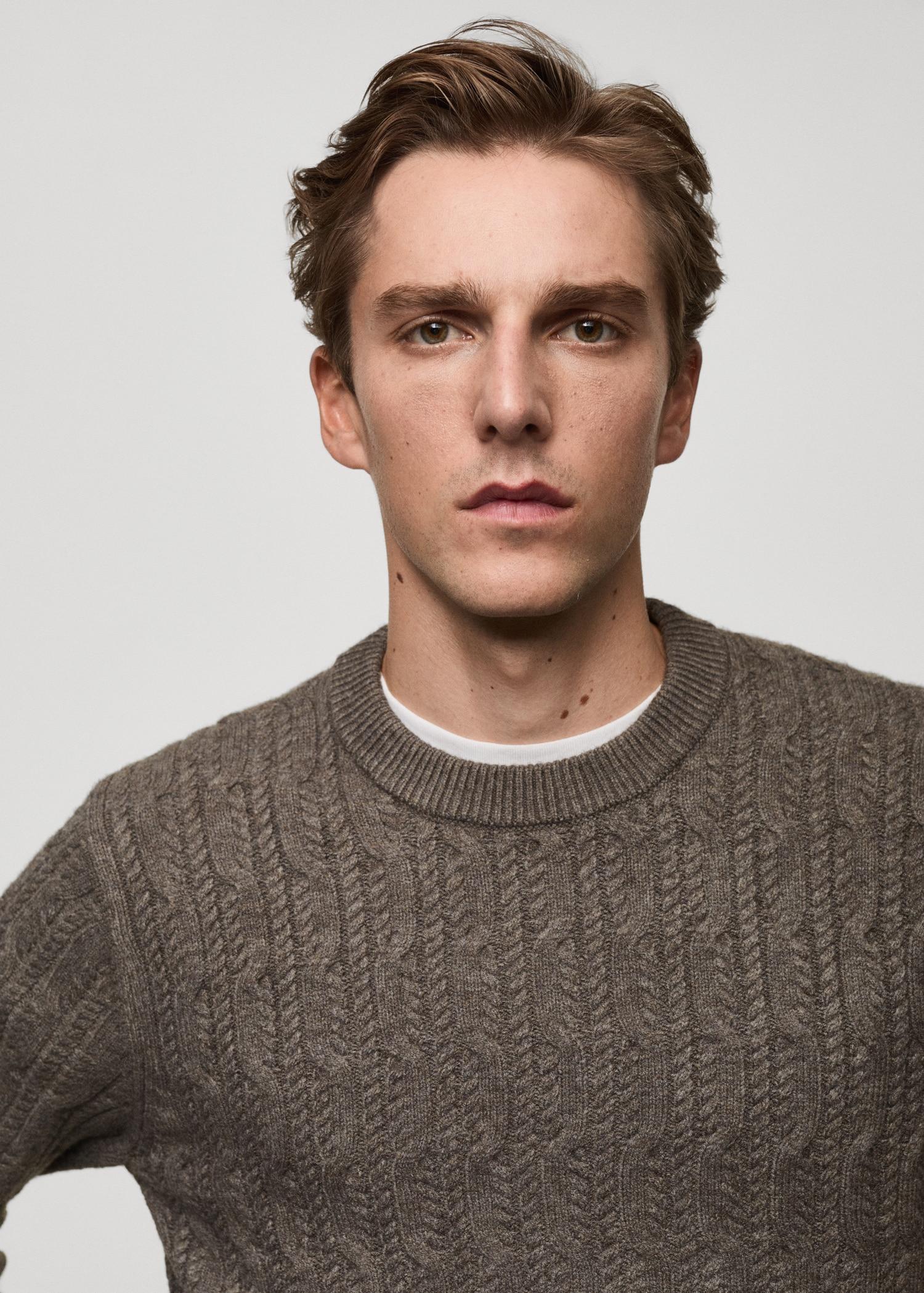 Braided knitted sweater - Men | MANGO USA Product Image
