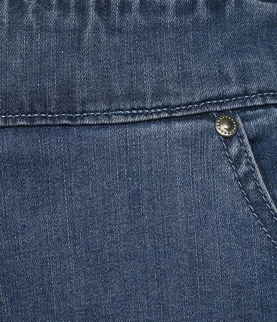 Allison Daley Plus Size Side Slit Pull-On Stretch Denim Skimmer Capri Pants Product Image