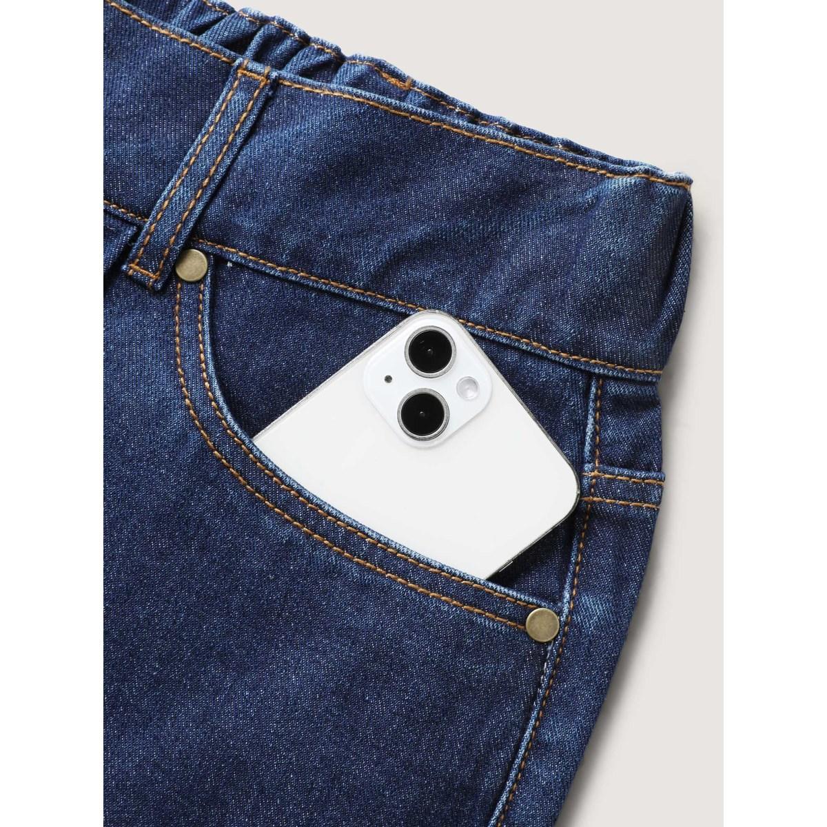 Plus Size Stretchy Waist Straight-Leg Denim Shorts Women Midblue No stretch Casual Slanted pocket Casual Denim Shorts BloomChic 18/2X Product Image