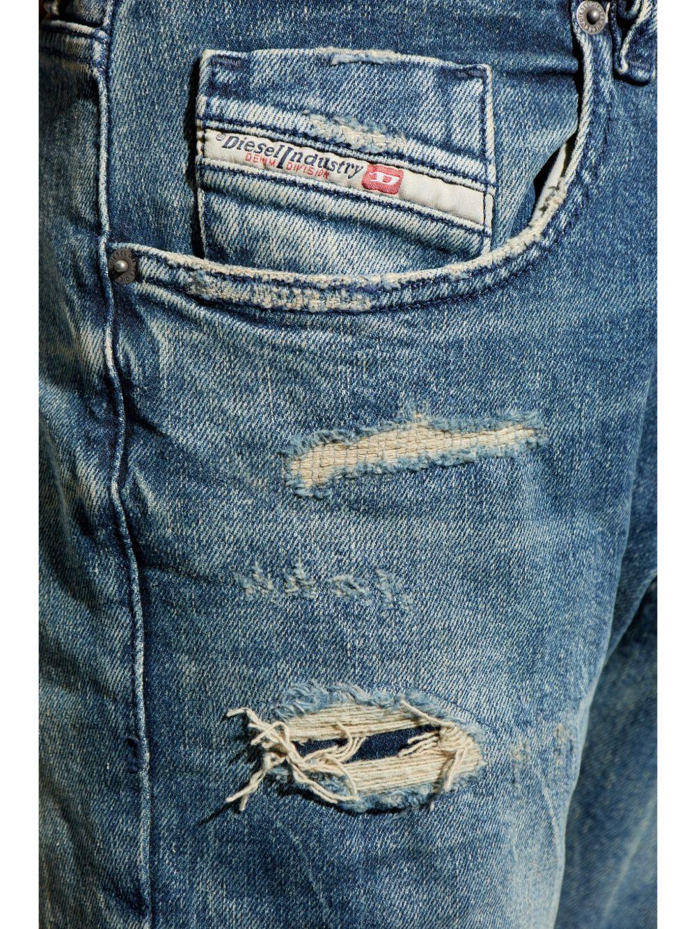 ripped jeans  Product Image