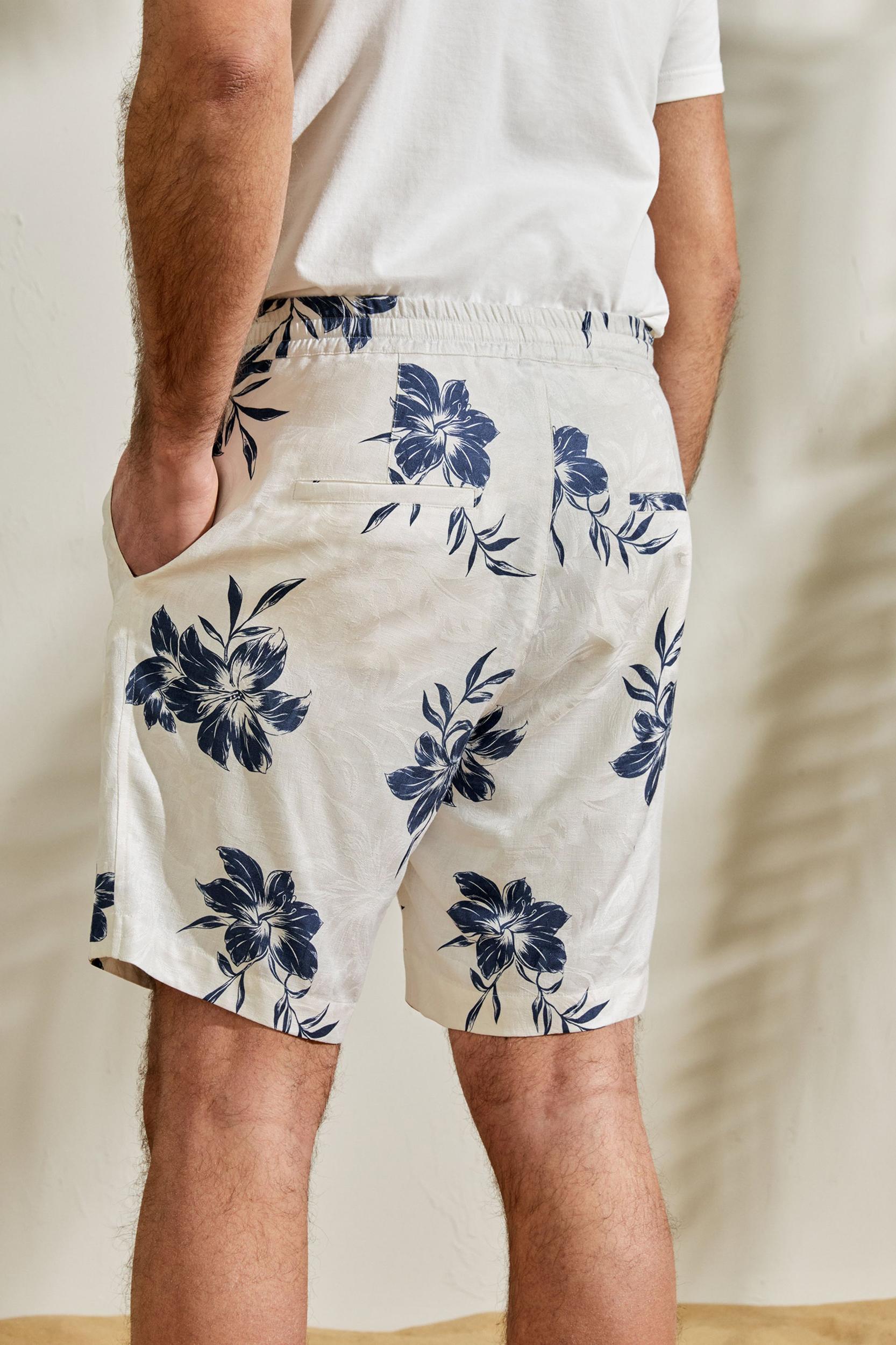 Hawaiian Cruise Lily Shorts Product Image