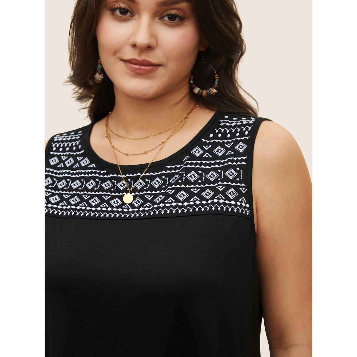 Plus Size Bandana Geometric Embroidered Tank Top Women Black Resort Embroidered Round Neck Vacation Tank Tops Camis BloomChic 26/4X Product Image