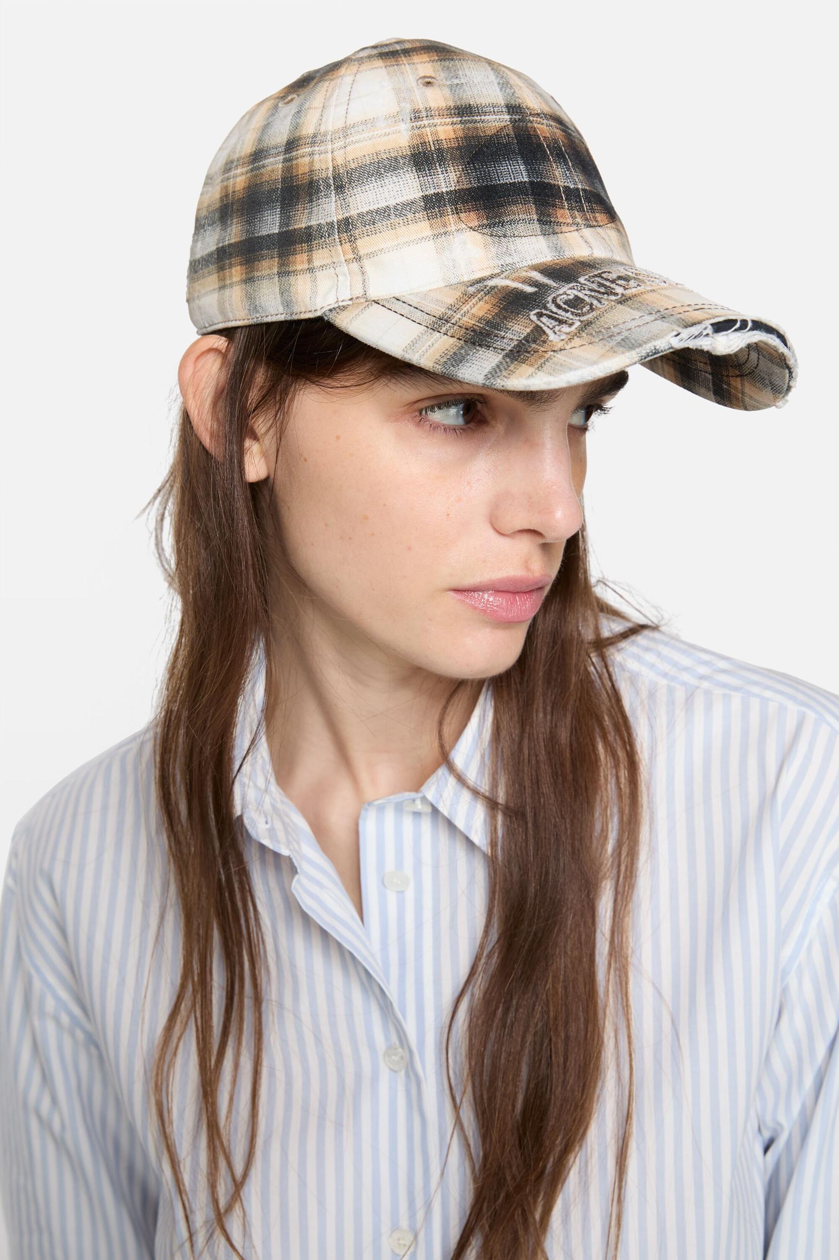 Distressed cap Product Image
