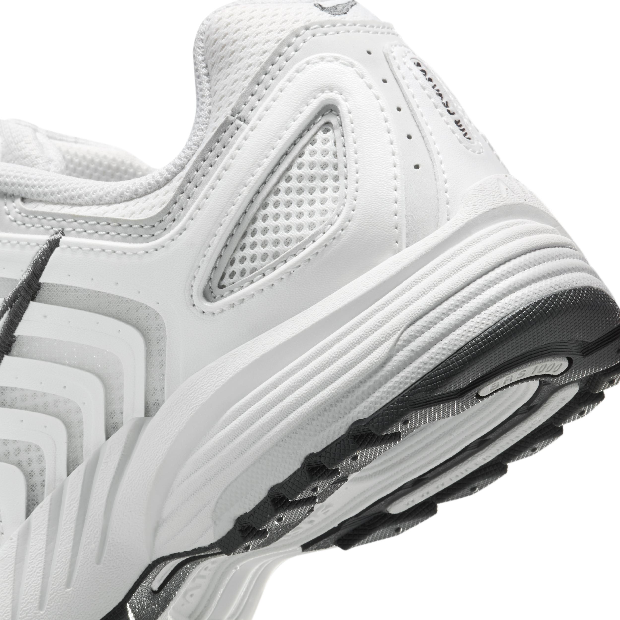 Nike Womens Air Pegasus 2005 Shoes | HQ5718-600 Product Image