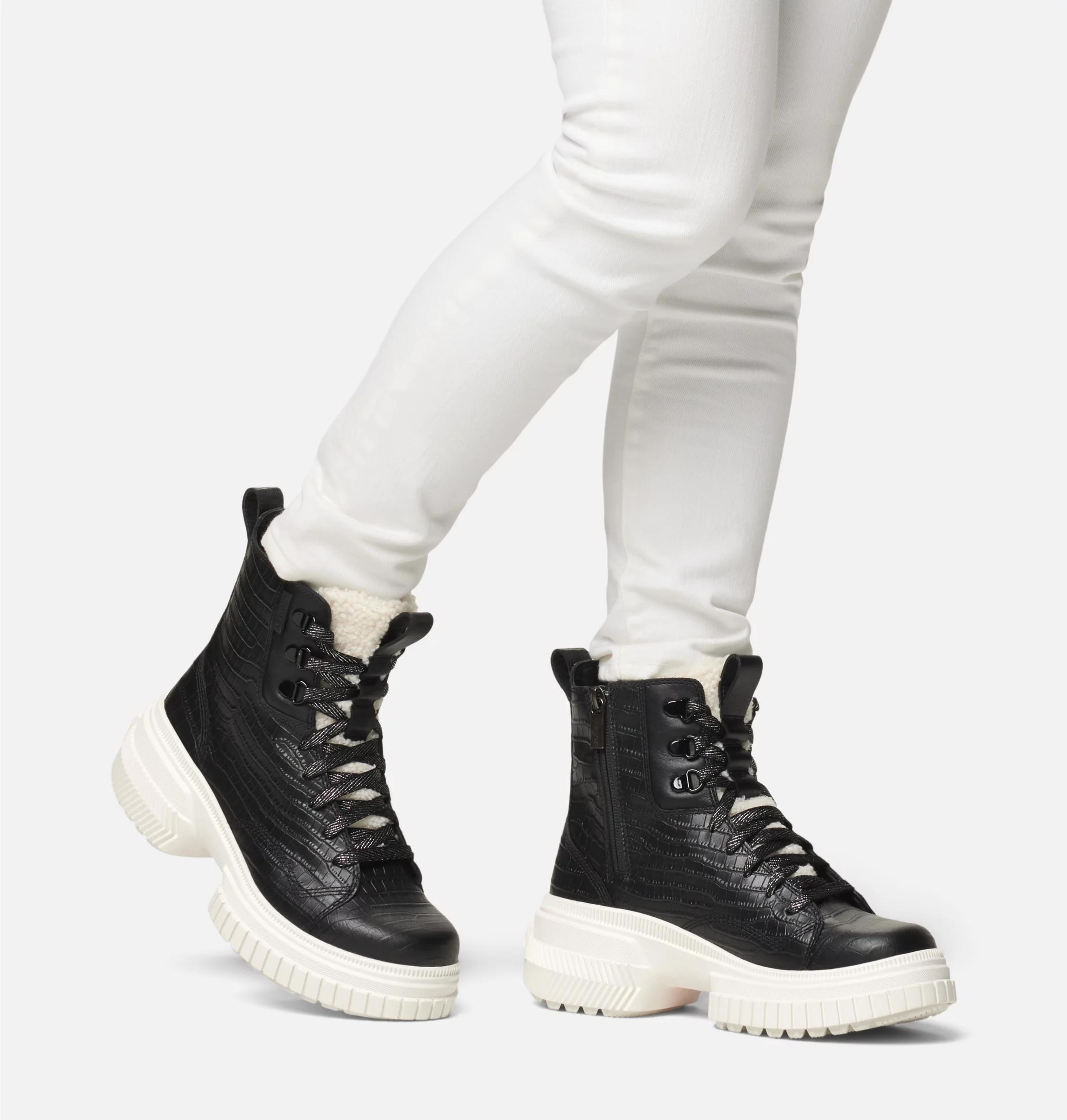ONA AVE™ Lace Lux Women's Waterproof Boot Product Image