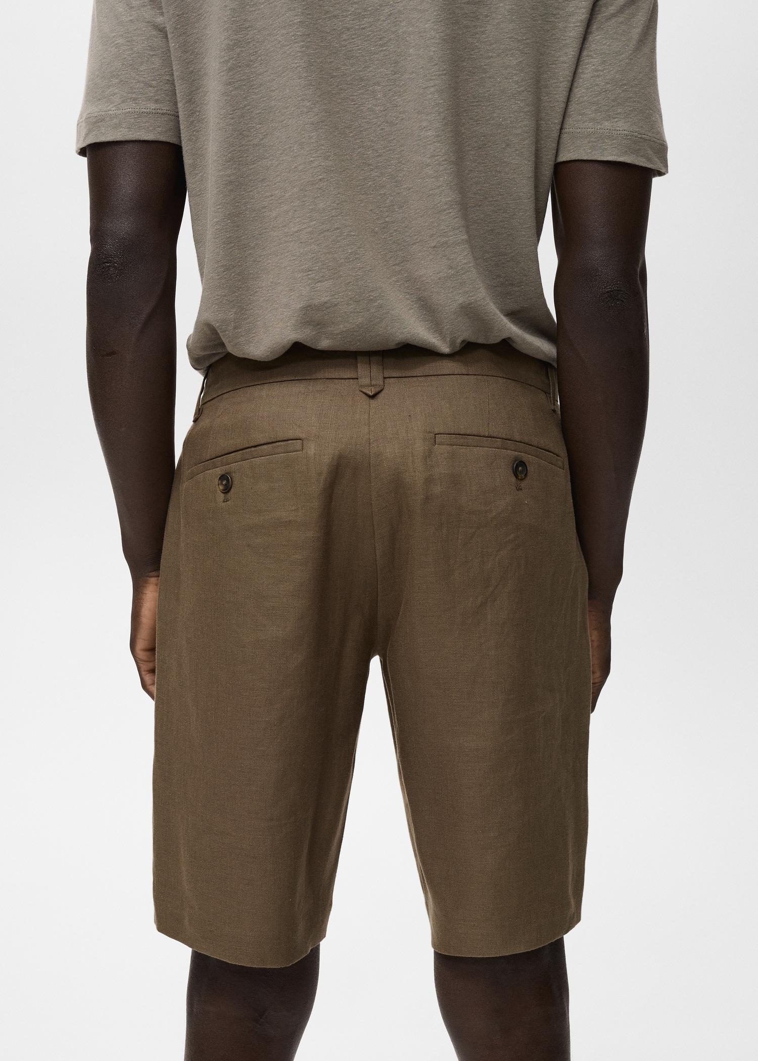 Slim-fit 100% linen bermuda shorts - Men | MANGO USA Product Image