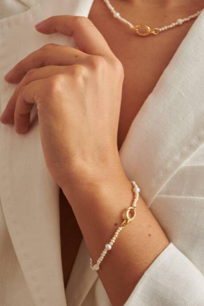 PEARL GLOW BRACELET Product Image