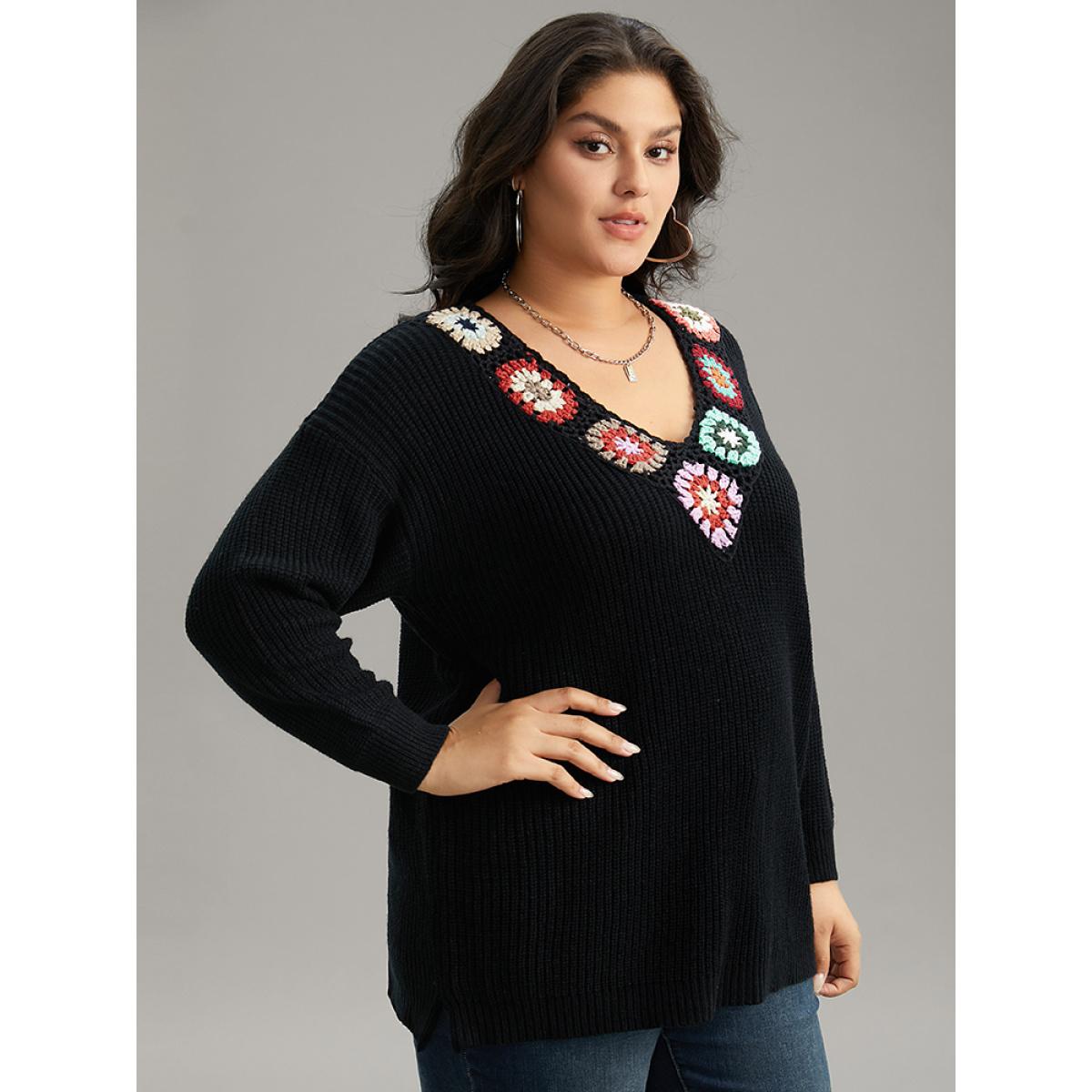 Plus Size Plain Floral Broderie Anglaise Contrast Pullover Black Women Casual Loose Long Sleeve V-neck Dailywear Pullovers BloomChic 12/L Product Image