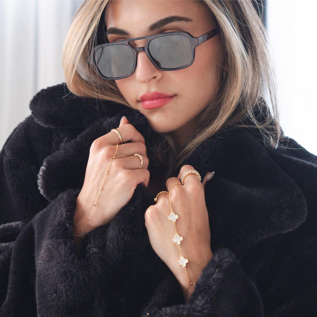 Feeling Lucky Hand Chain Product Image