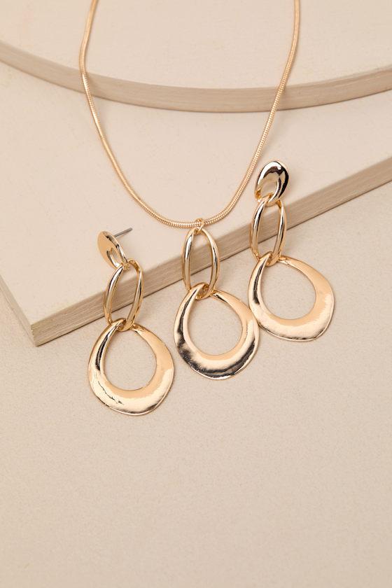 Jannie Gold Necklace and Earrings Set Product Image