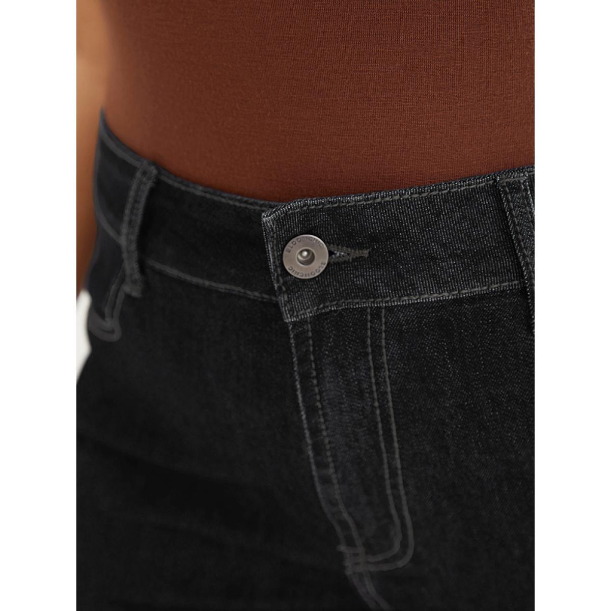 Plus Size Skinny Very Stretchy Dark Wash Cuffed Hem Denim Shorts Women Black High stretch Dailywear Pocket Casual Denim Shorts BloomChic 10/M Product Image