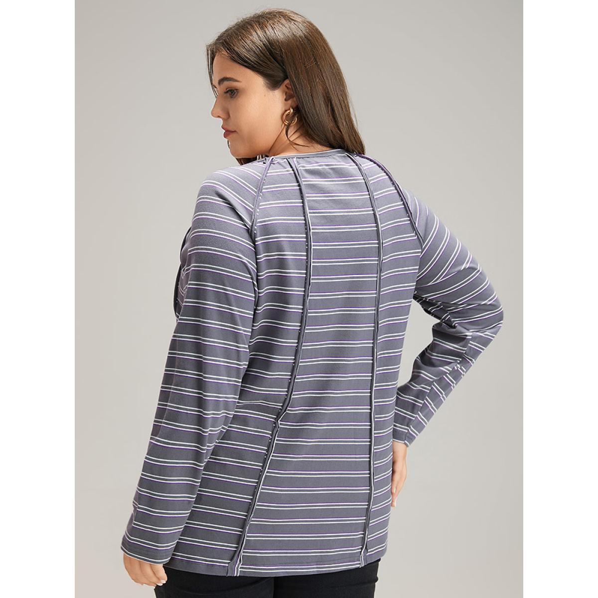 Plus Size Striped Patchwork Raglan Sleeve T-shirt Heather Women Casual Contrast Striped V-neck Dailywear T-shirts BloomChic 10/M Product Image