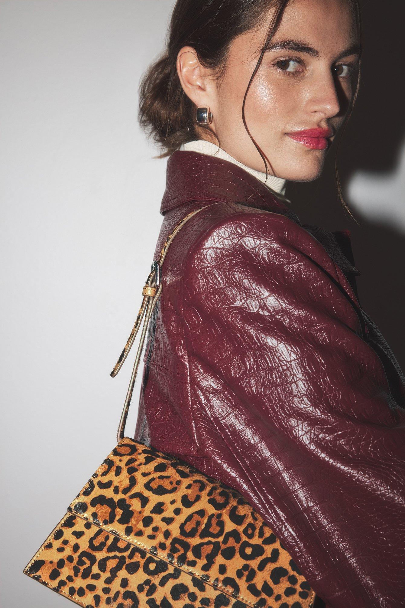 Leather Sharp Shoulder Bag Product Image