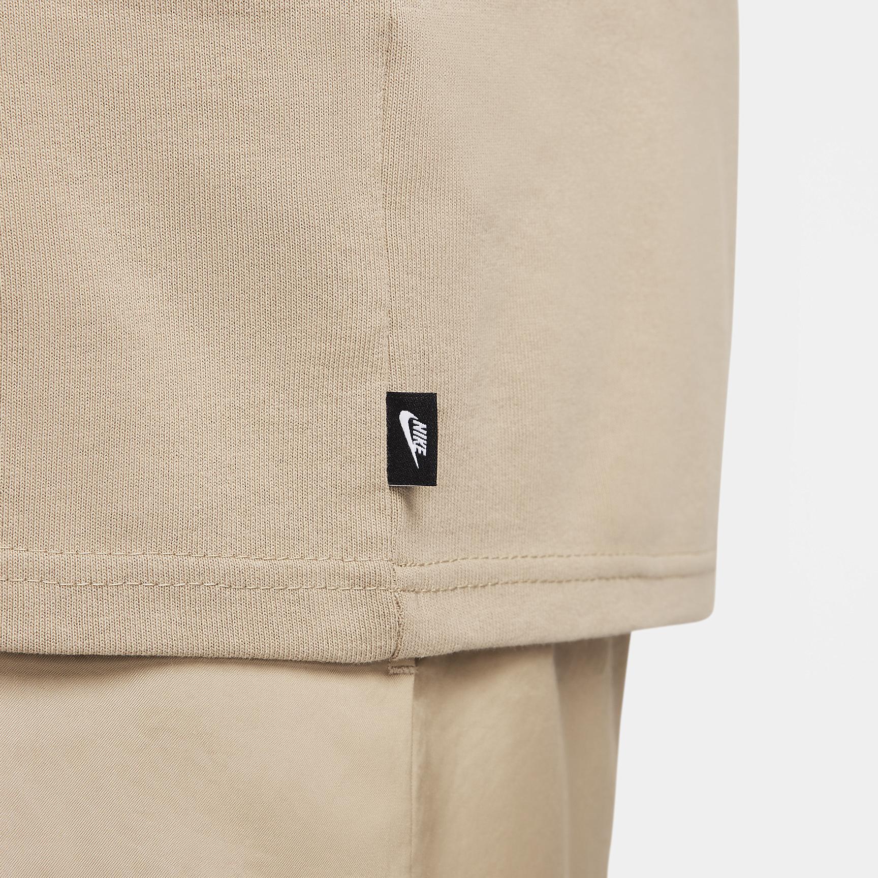 Nike Sportswear Premium Essentials Men's T-Shirt Product Image