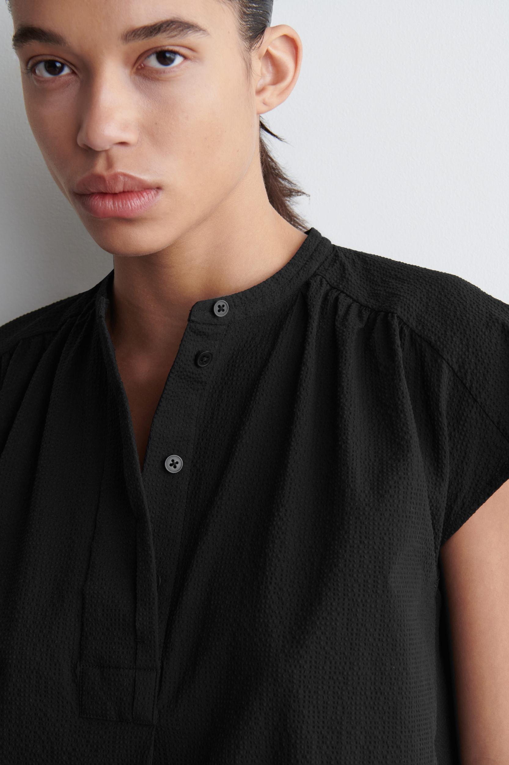 GATHERED GRANDAD-COLLAR BLOUSE Product Image