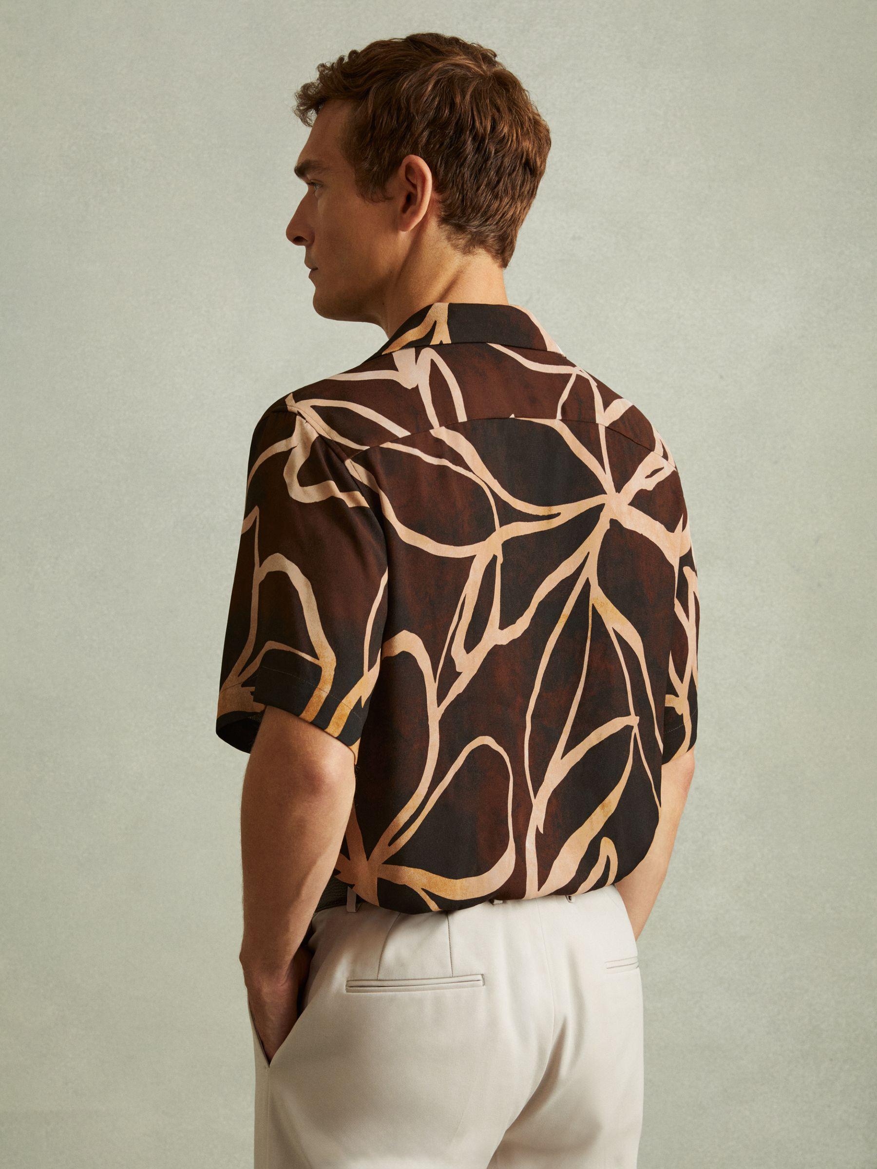 Relaxed Printed Cuban Collar Shirt in Brown/Off White Product Image