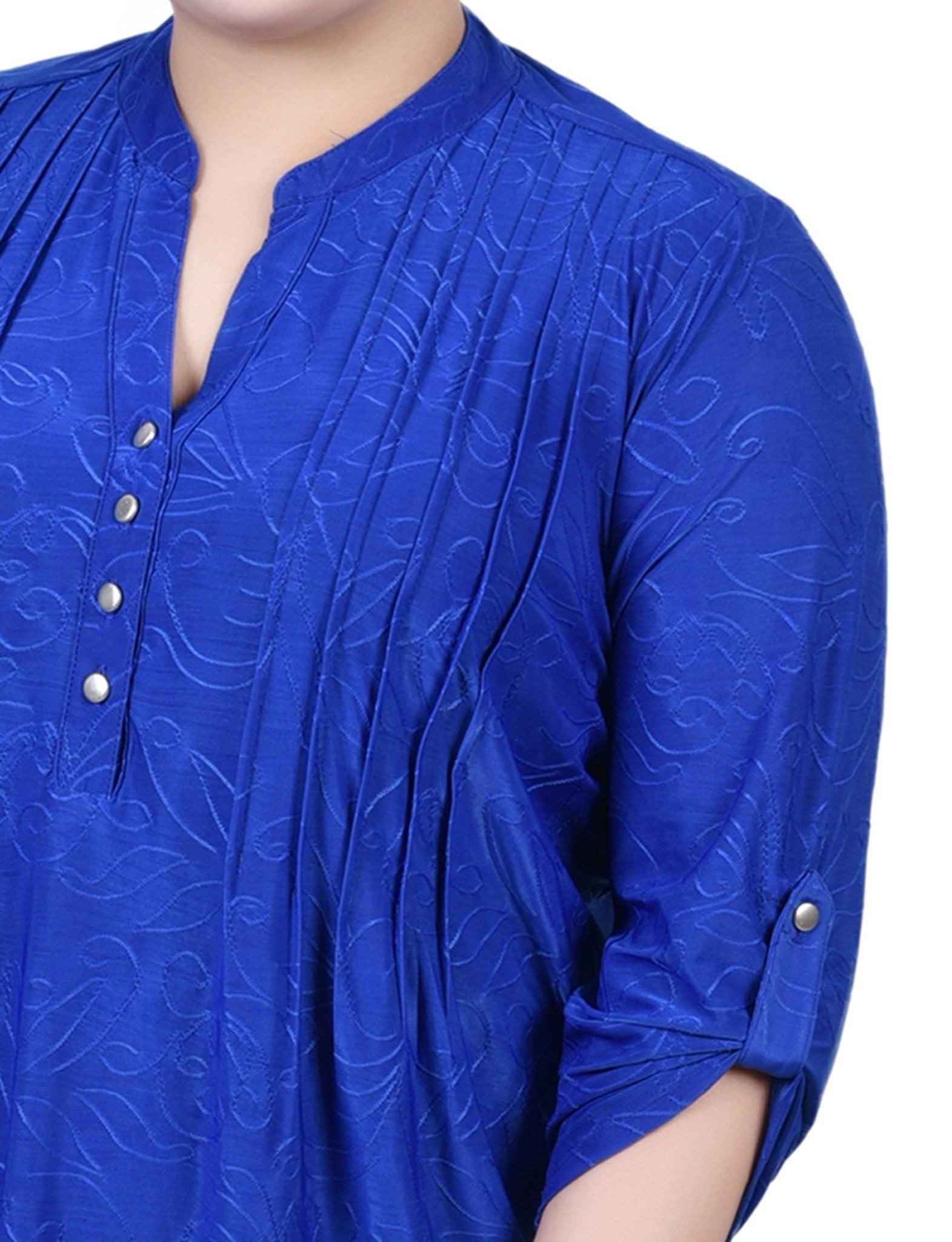 Surf The Web 3/4 Roll Tab Pullover Top - Plus Product Image