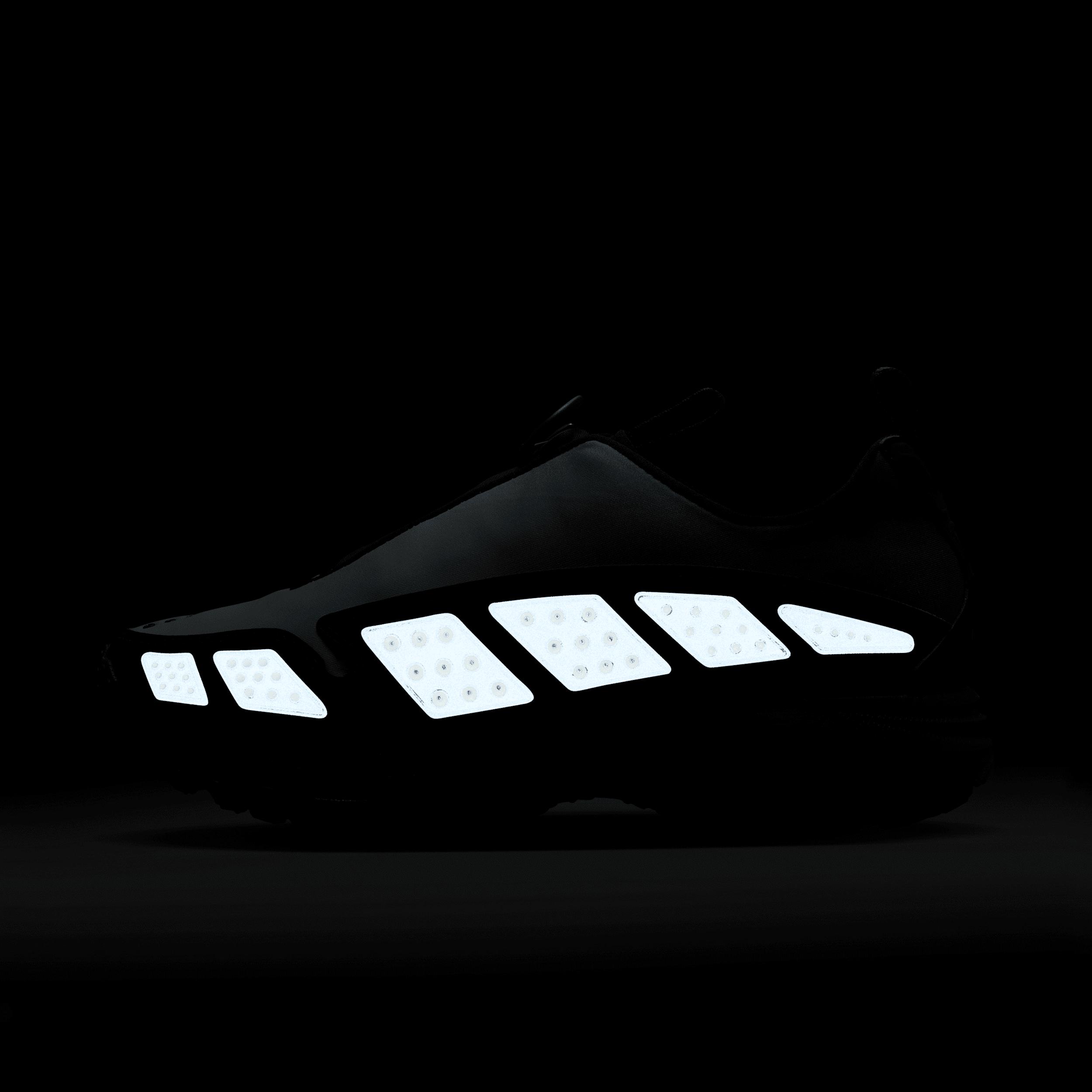 Nike Women's Air Max SNDR Shoes Product Image