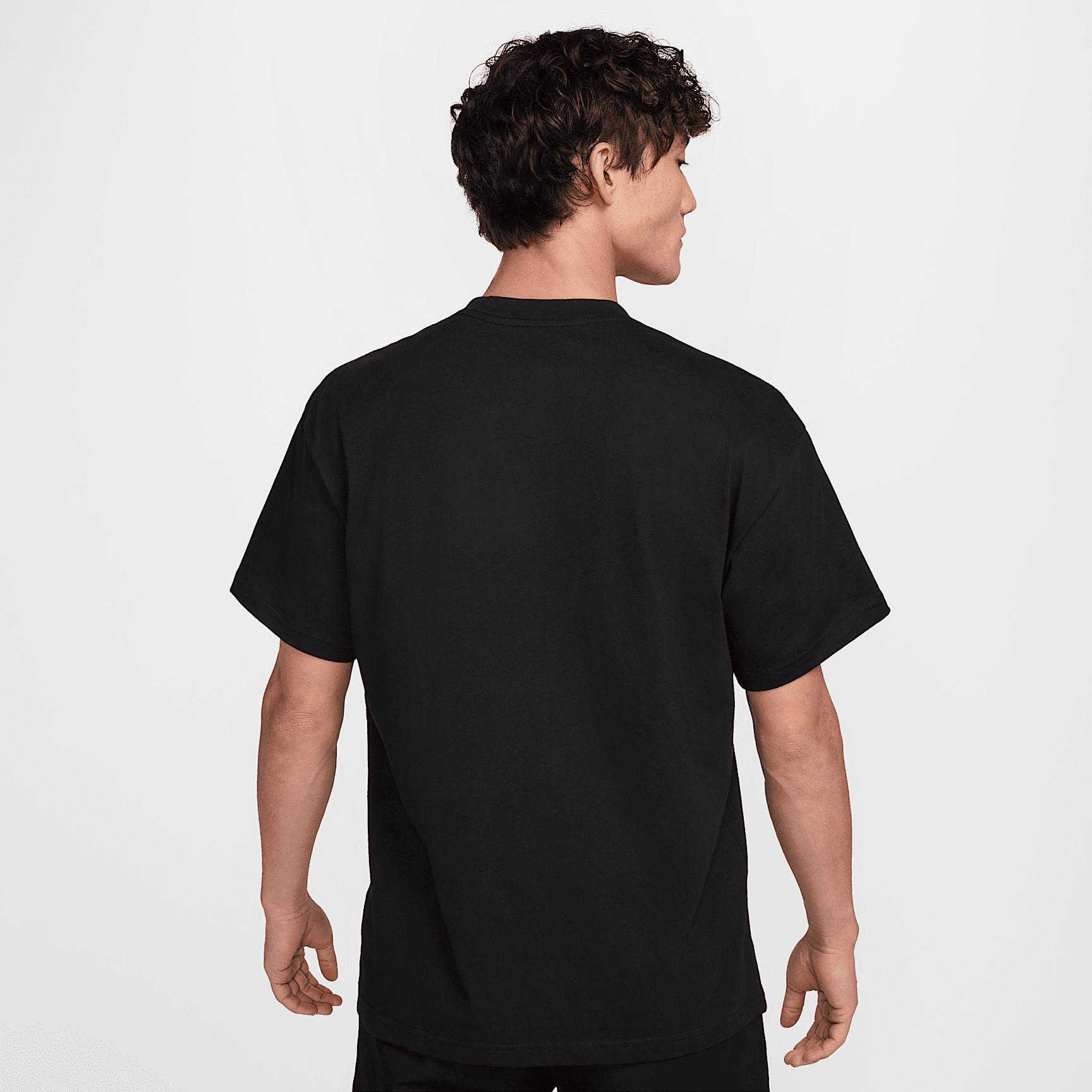 Nike Sportswear Men's Max90 T-Shirt Product Image