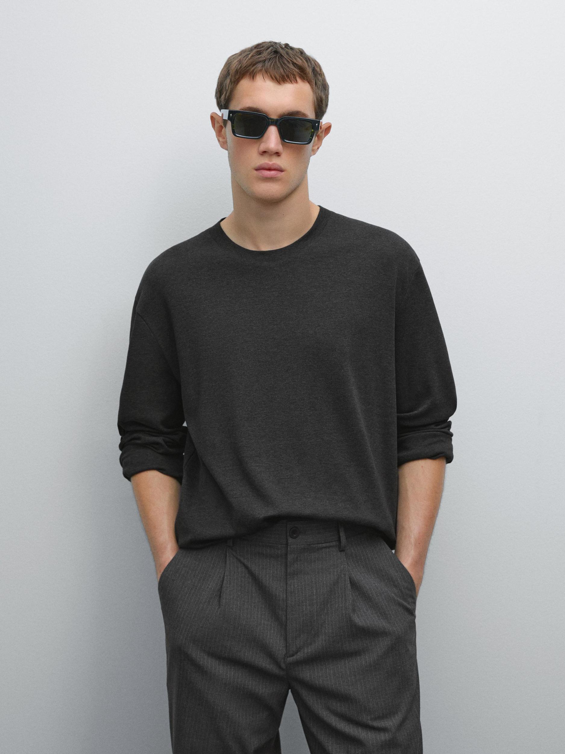 Long sleeve medium weight cotton T-shirt Product Image