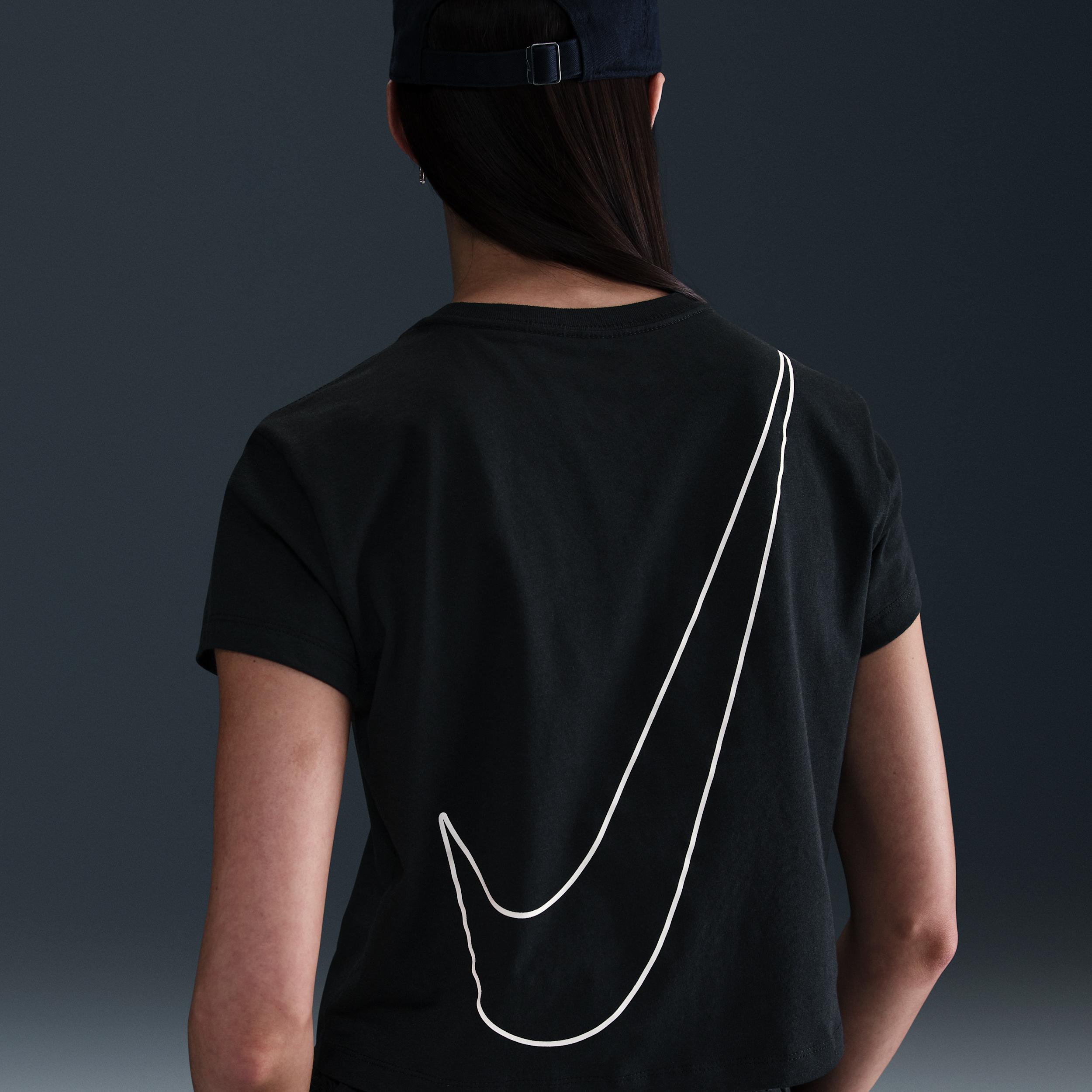 Womens Nike Sportswear Club Short-Sleeve Cropped Graphic T-Shirt | HF9456-010 Product Image