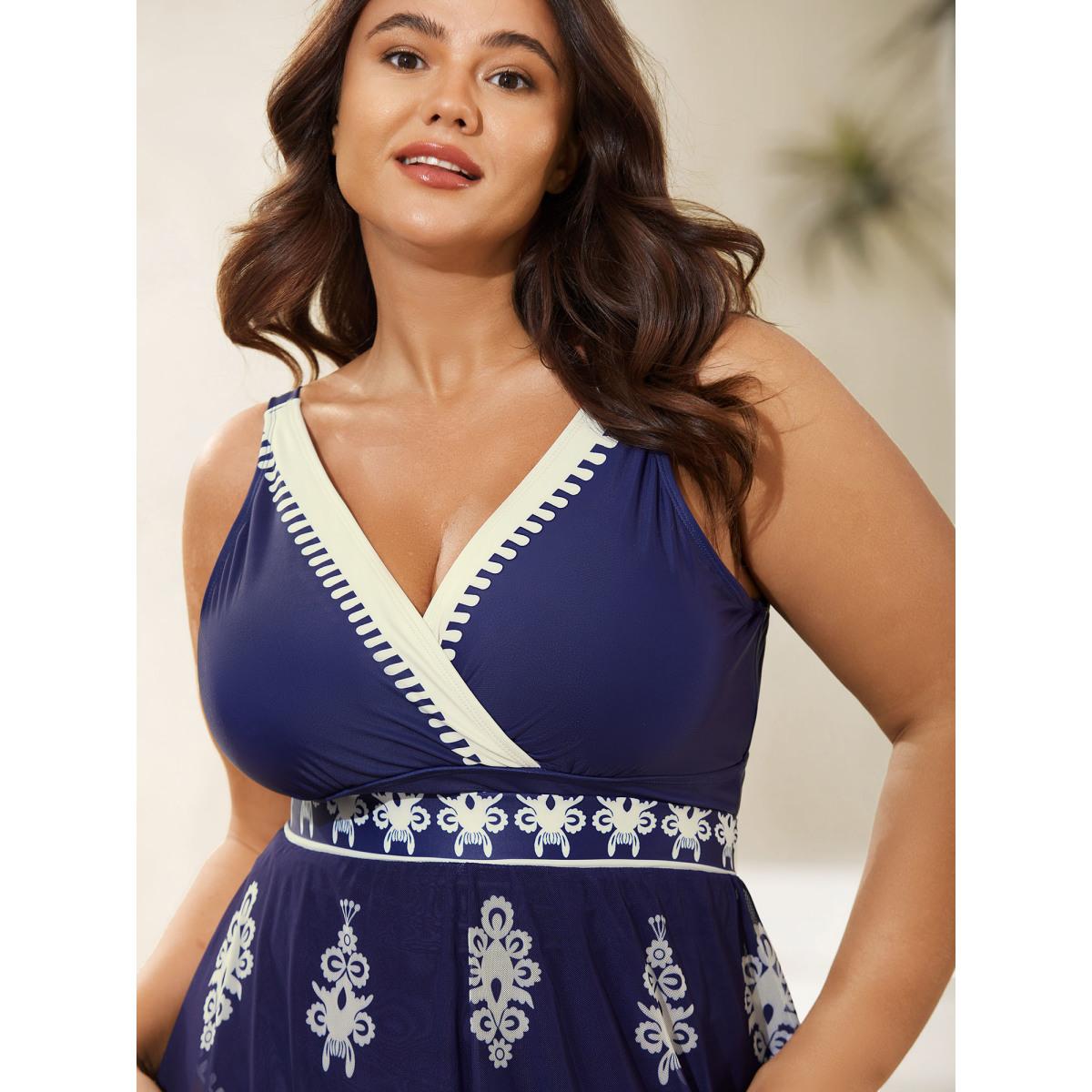 Plus Size Two-Piece Boho Print Sarong Swimsuit Women's Swimwear Indigo Resort Contrast Curve Bathing Suits High stretch One Pieces BloomChic 26/4X Product Image
