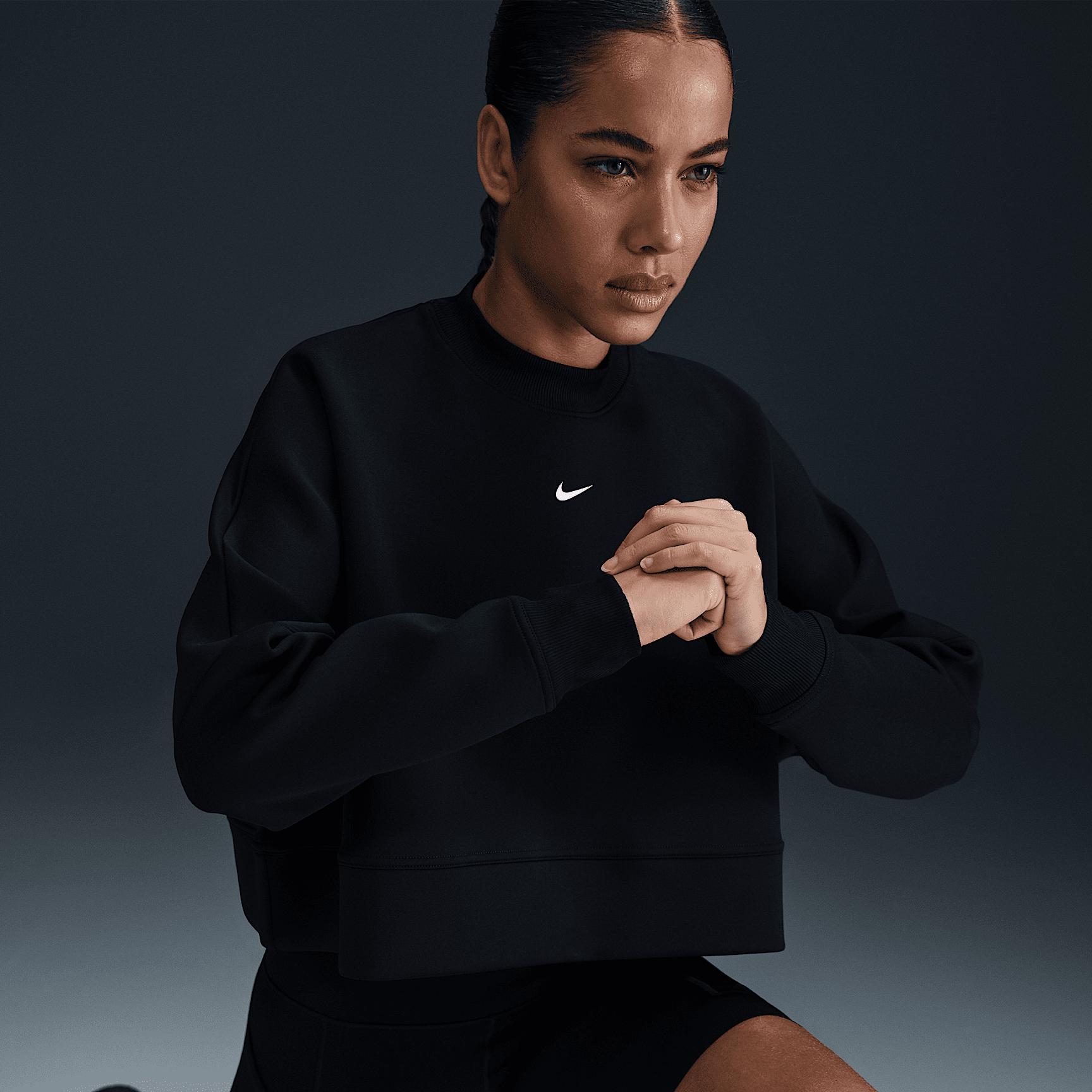Nike Women's Prima Dri-FIT Oversized Crew-Neck Cropped Top Product Image
