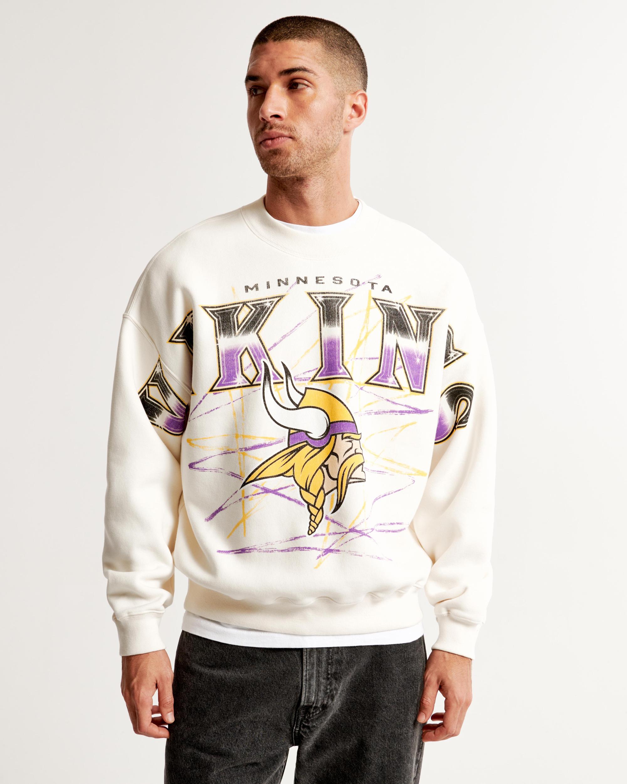 New England Patriots Graphic Crew Sweatshirt Product Image