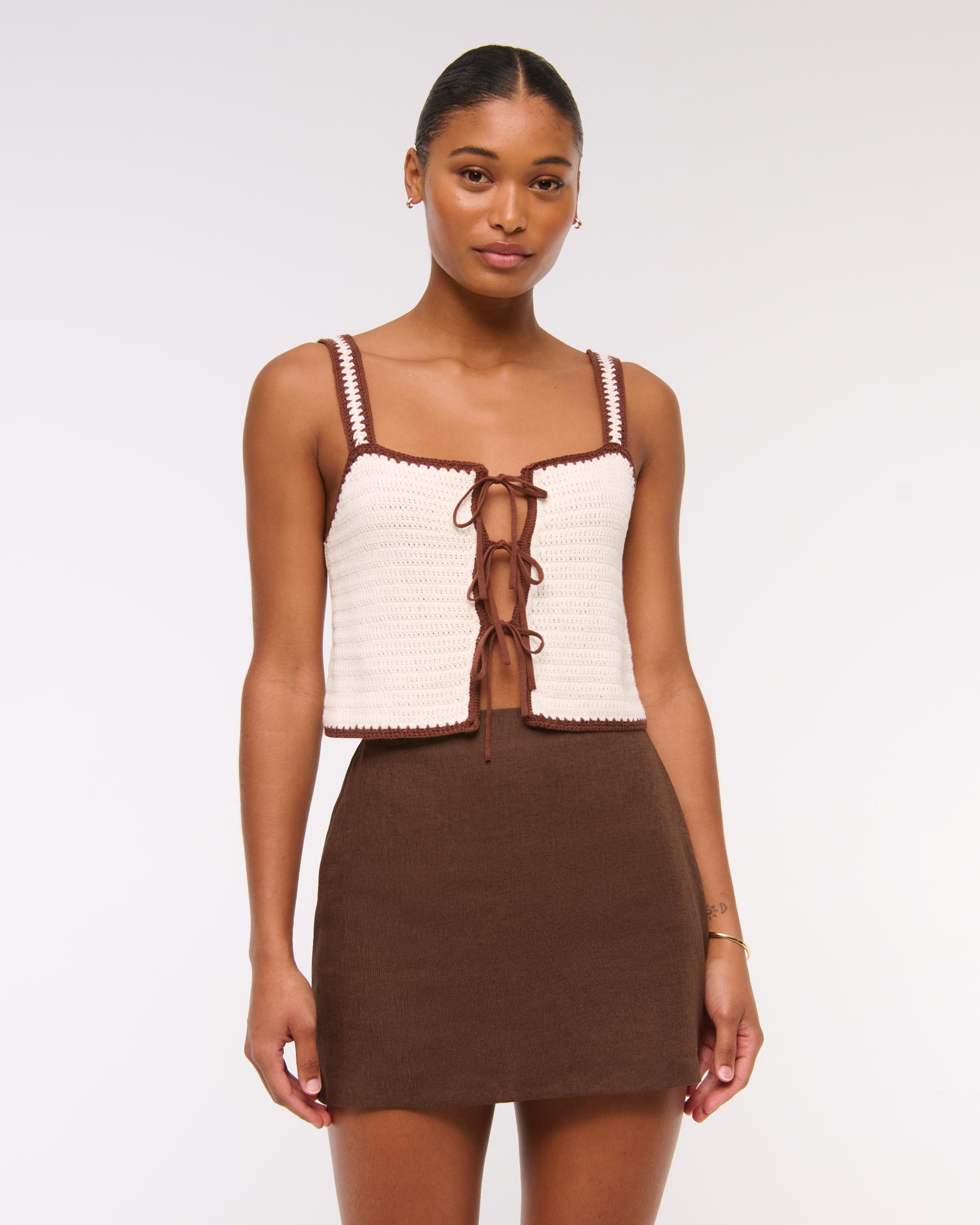 The A&F Scarlett Curve Love Linen-Blend Mini Skort Product Image