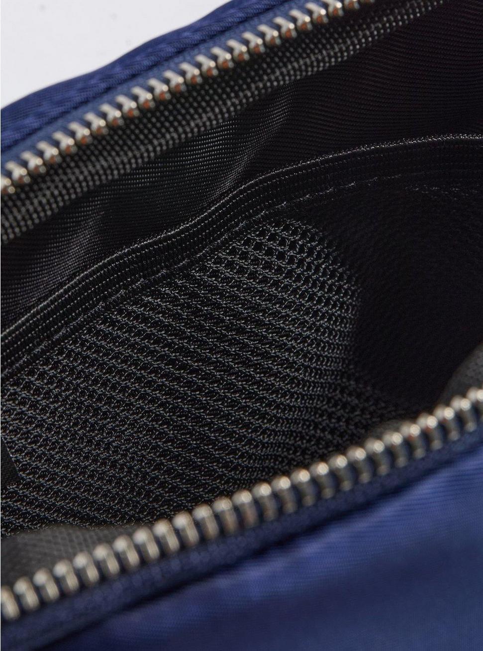 Casual Fanny Pack Product Image