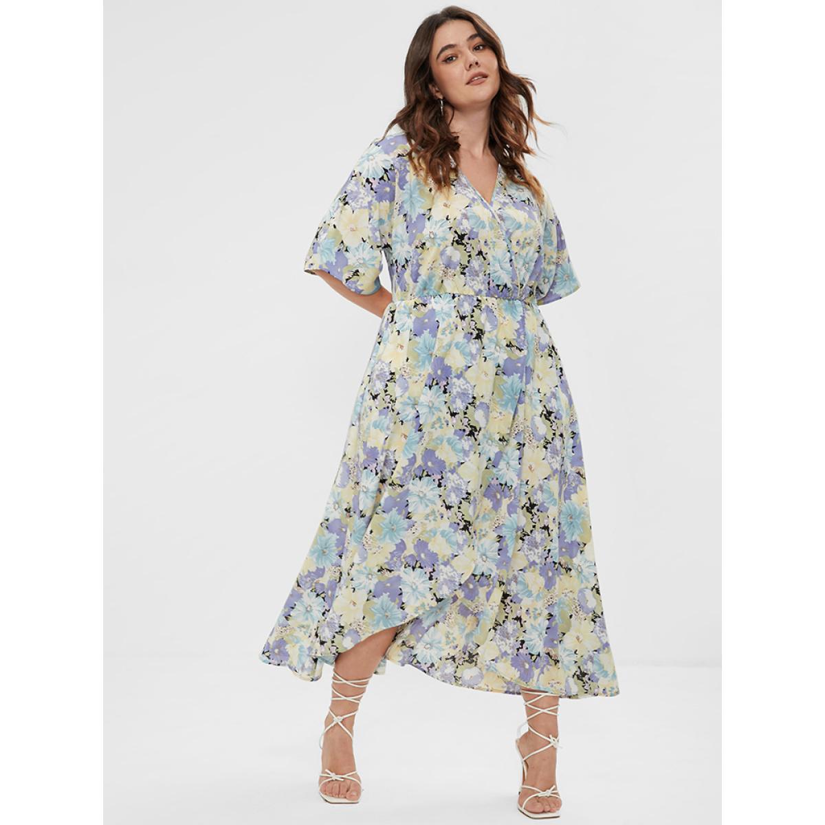 Plus Size Floral Split Pocket Button Detail Wrap Maxi Dress Purple Women Dating Wrap V-neck Short sleeve Curvy Midi Dress BloomChic 12/L Product Image