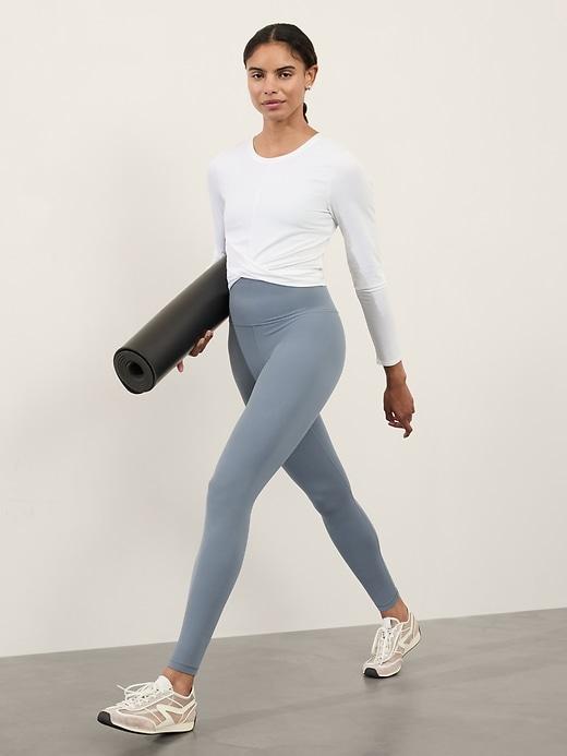 Elation Ultra High Rise Sheen Legging Product Image